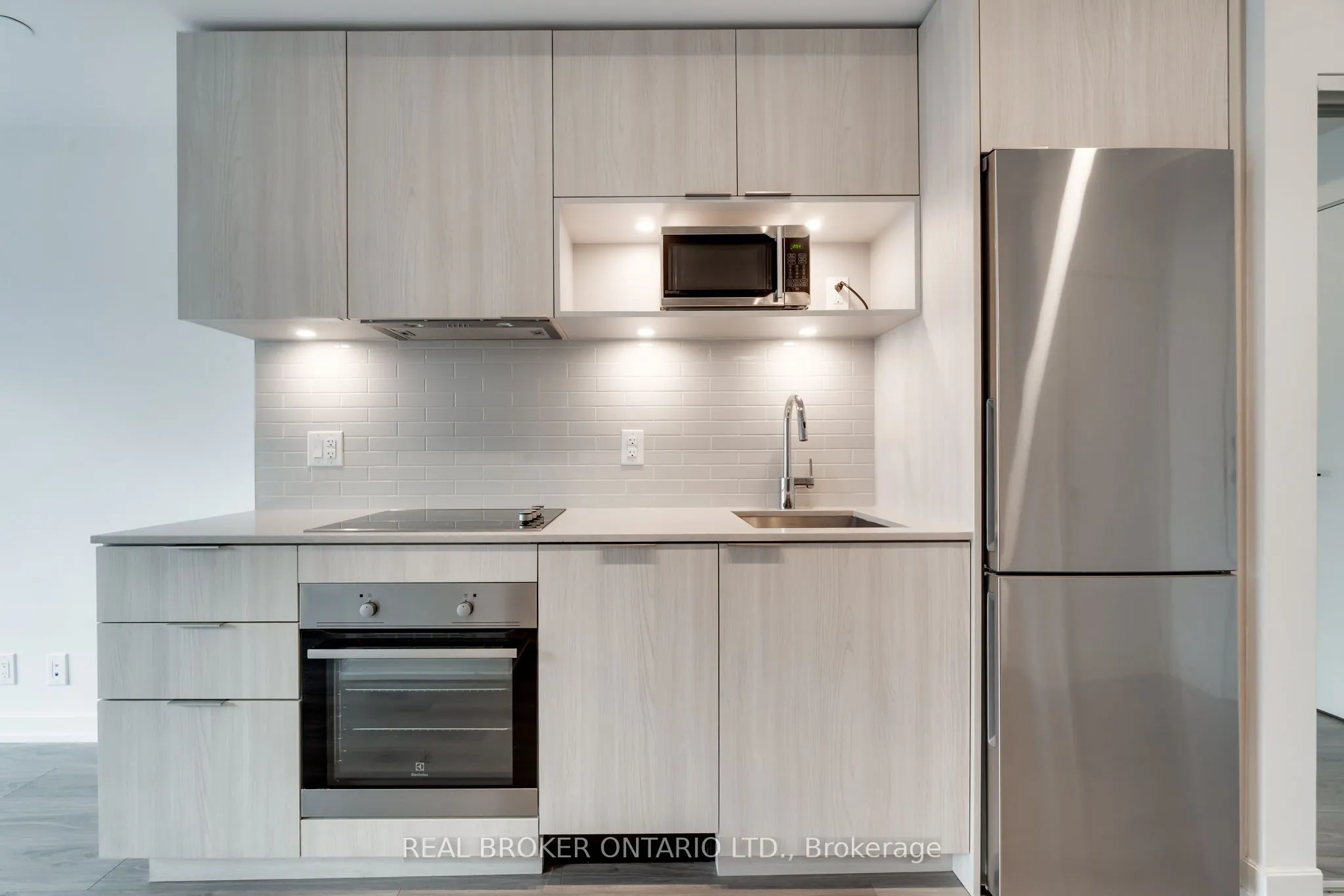 20 Tubman Avenue, #2411
