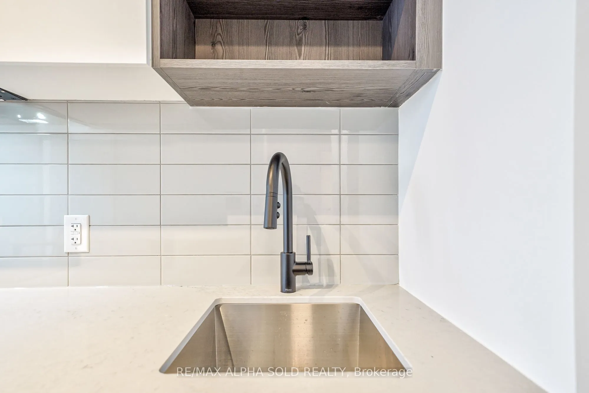5 Defries Street, #1005