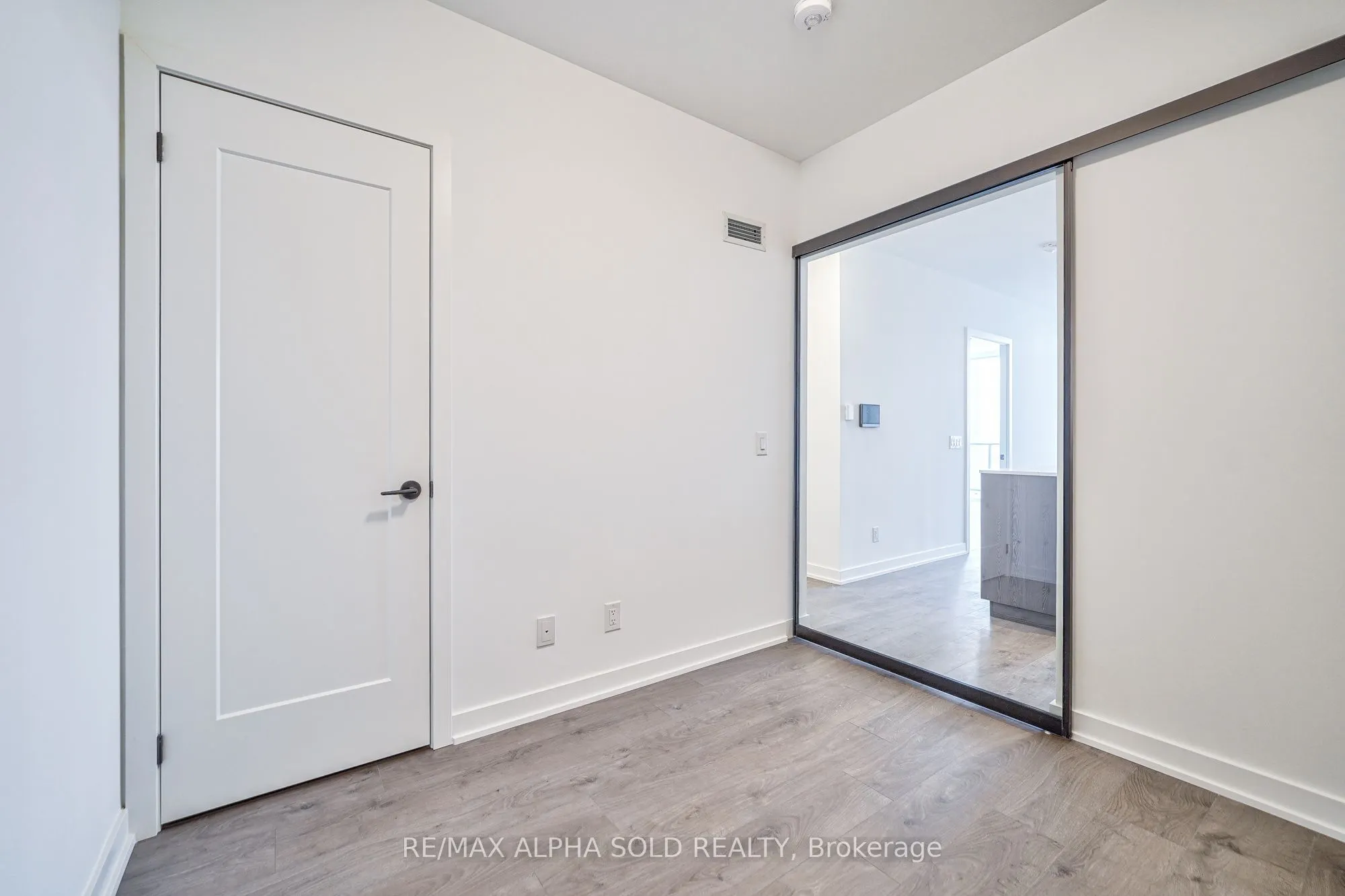 5 Defries Street, #1005
