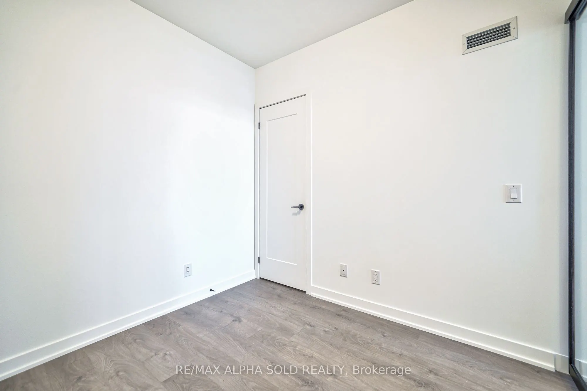 5 Defries Street, #1005