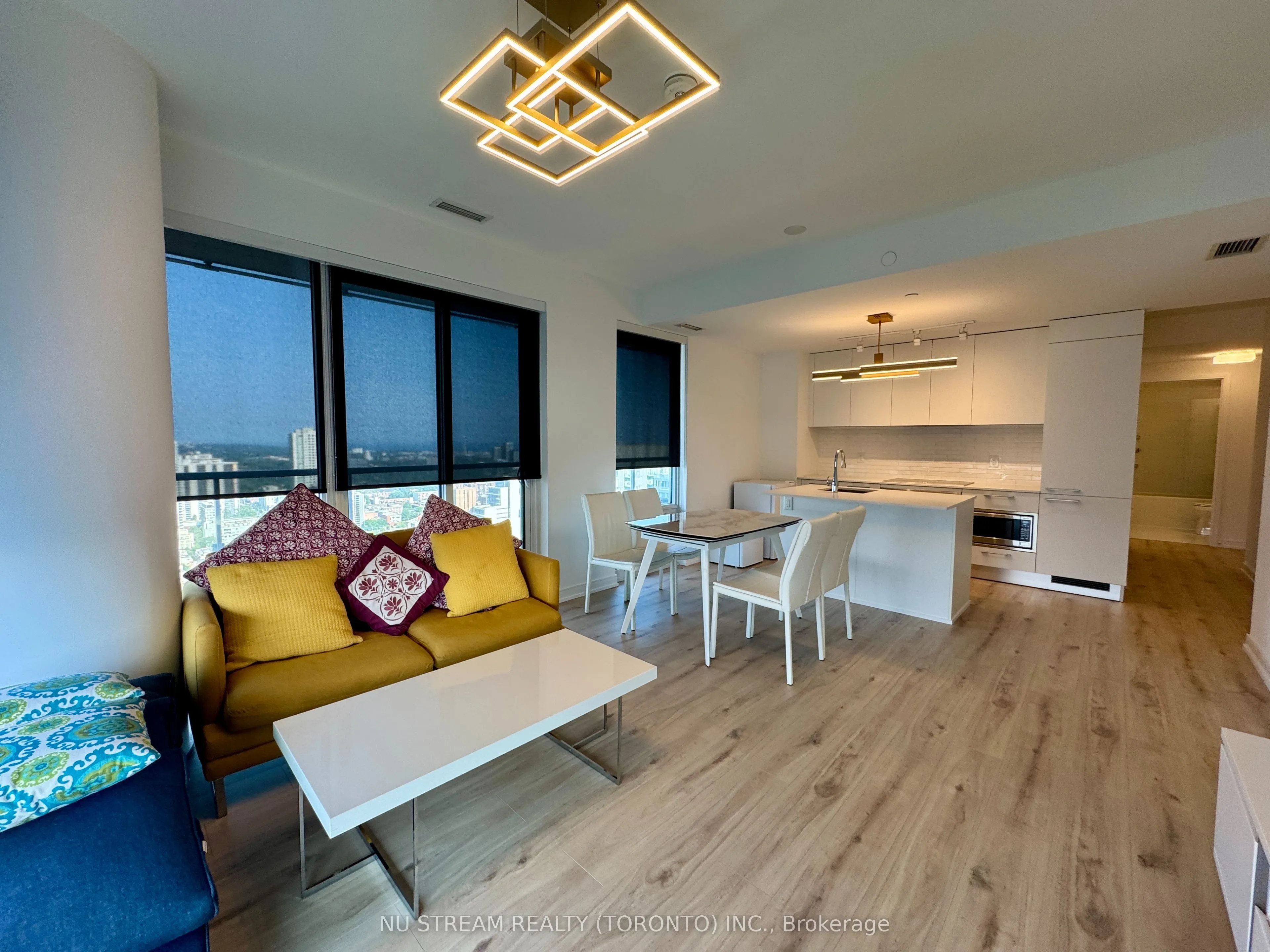 3 Gloucester Street, #4202
