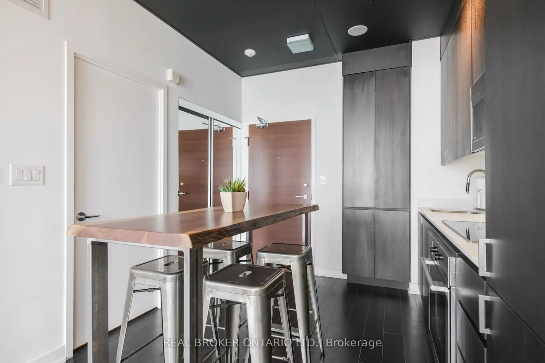 15 Iceboat Terrace, #3203