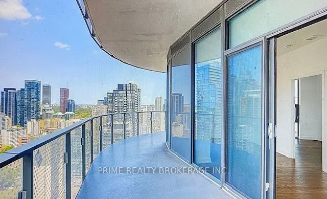 11 Wellesley Street W, #1711