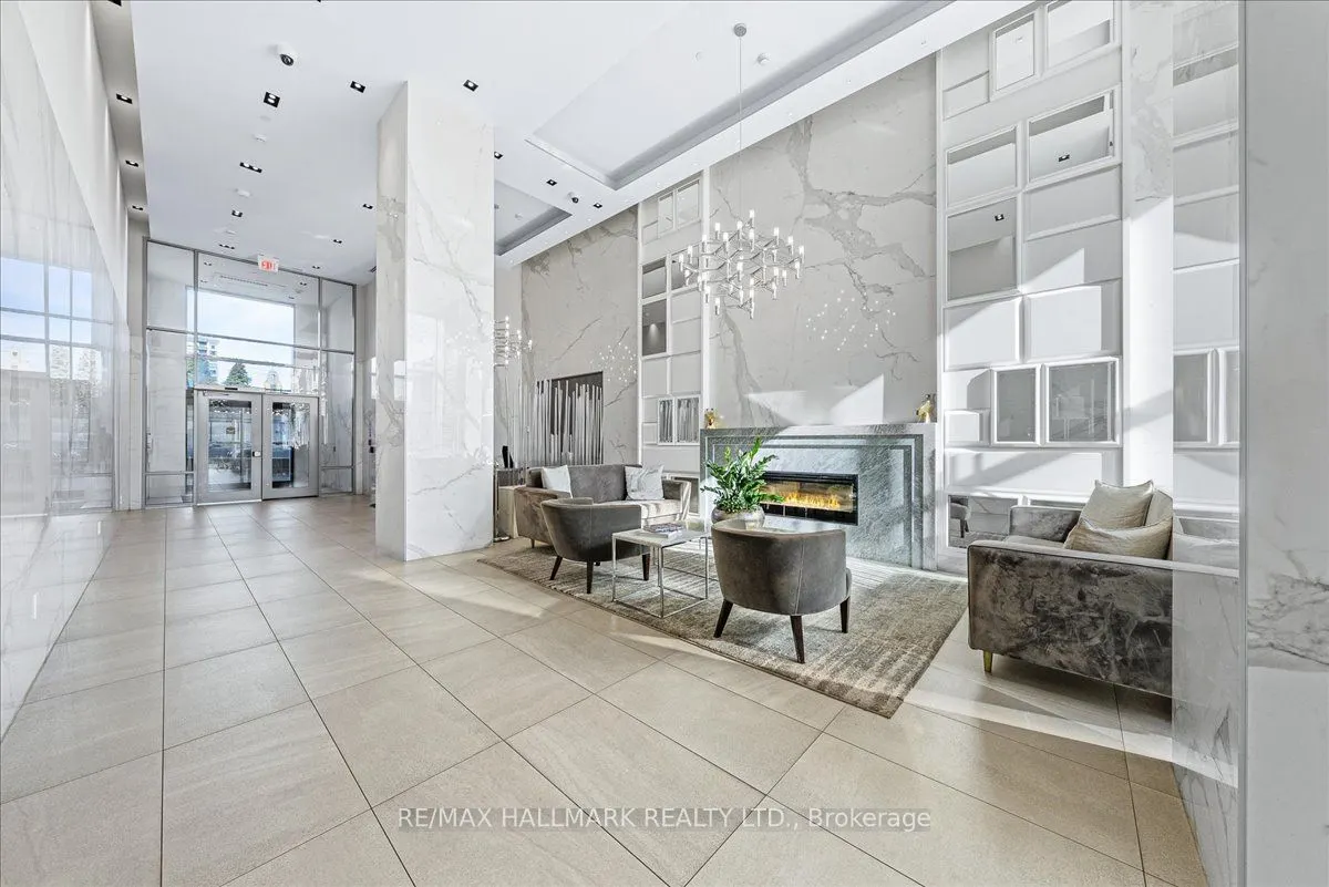 501 St Clair Avenue W, #1811