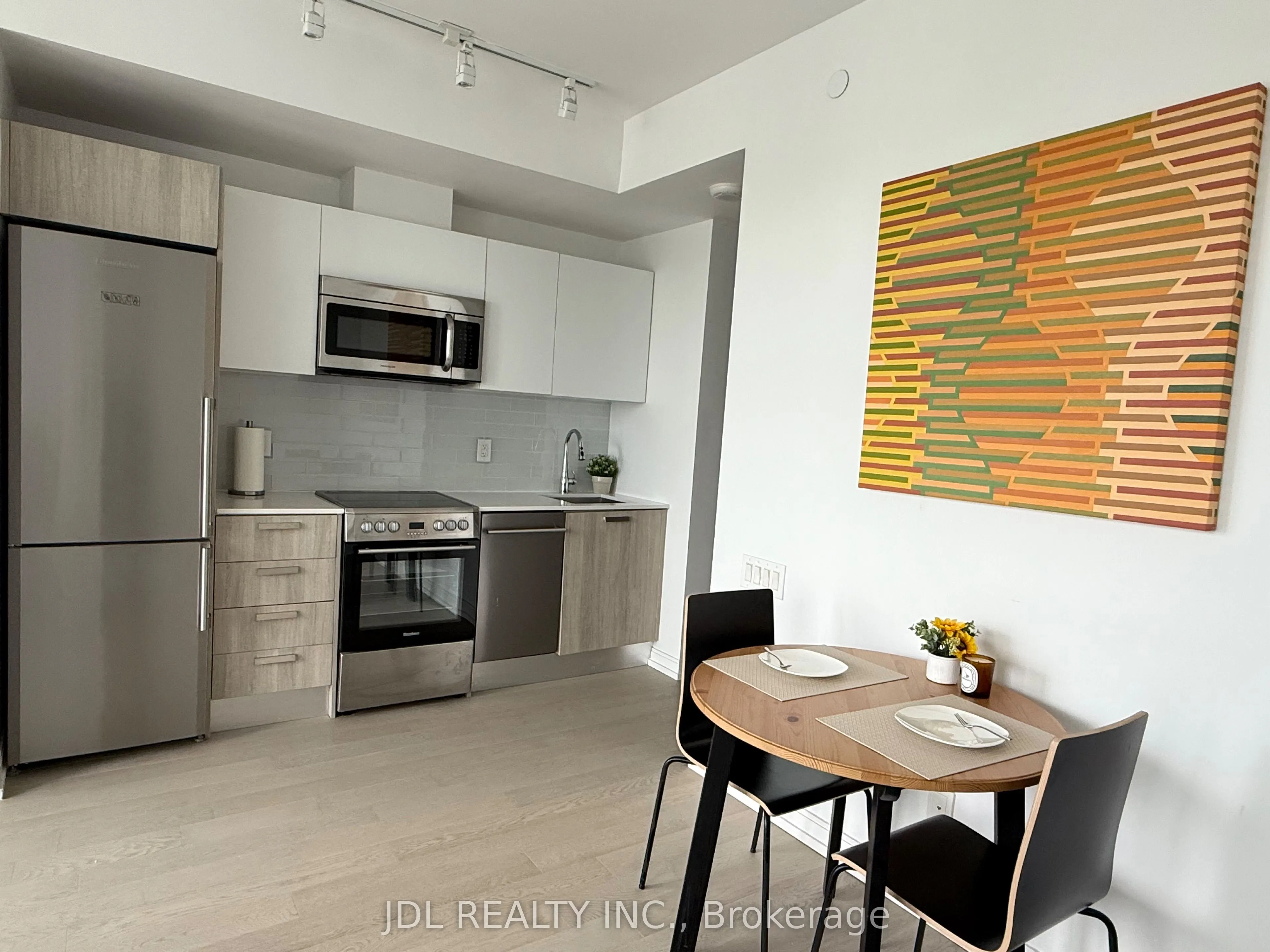 42 Charles Street E, #4107