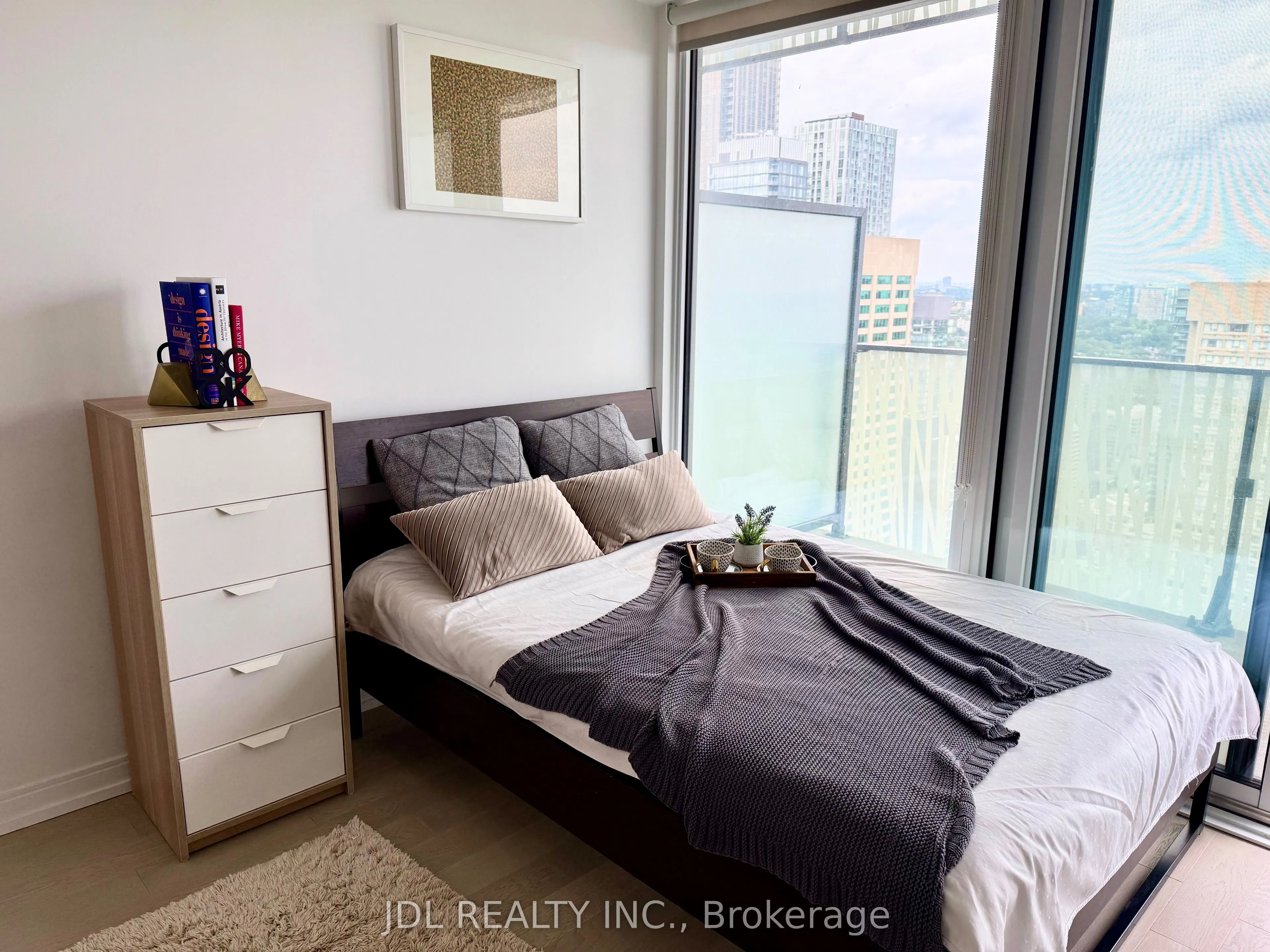 42 Charles Street E, #4107