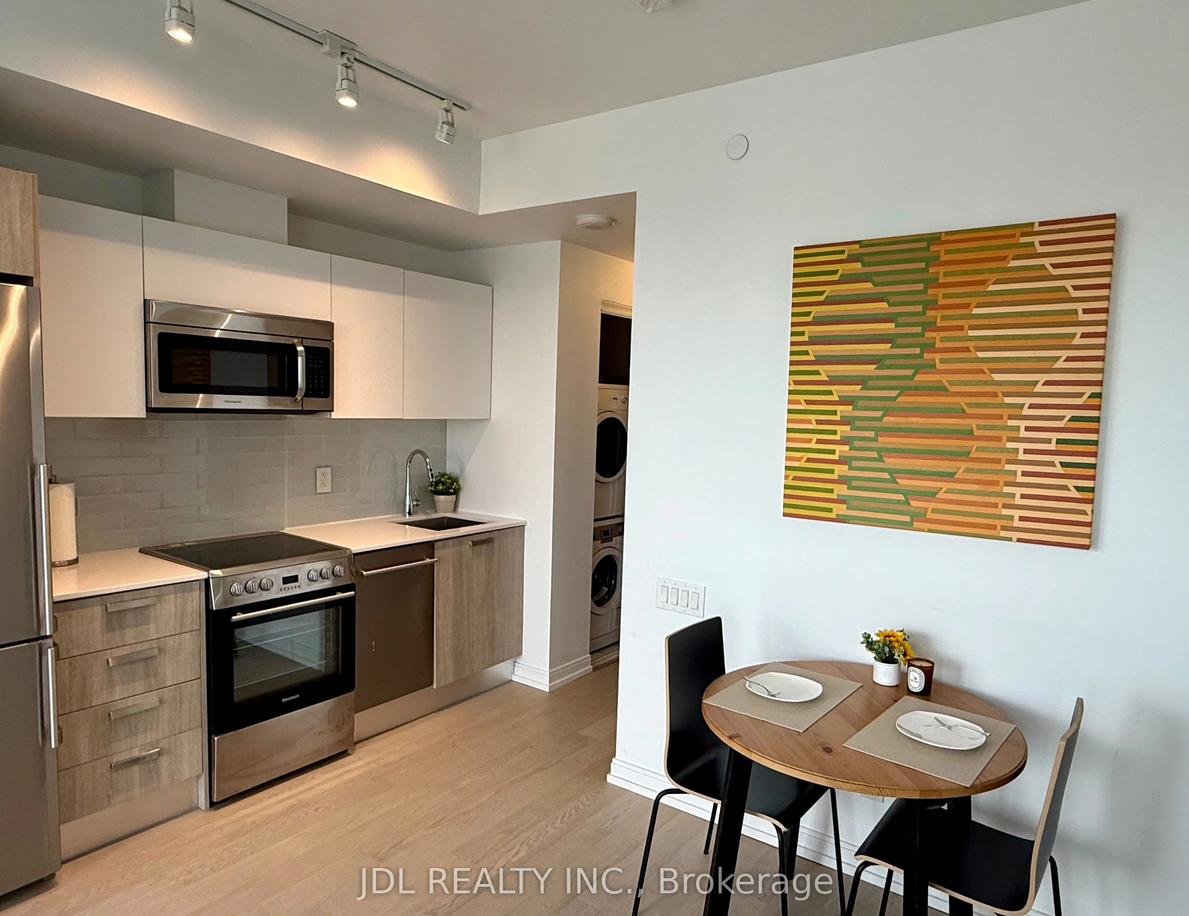 42 Charles Street E, #4107