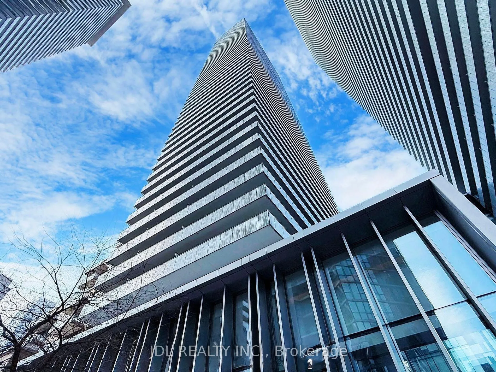 42 Charles Street E, #4107