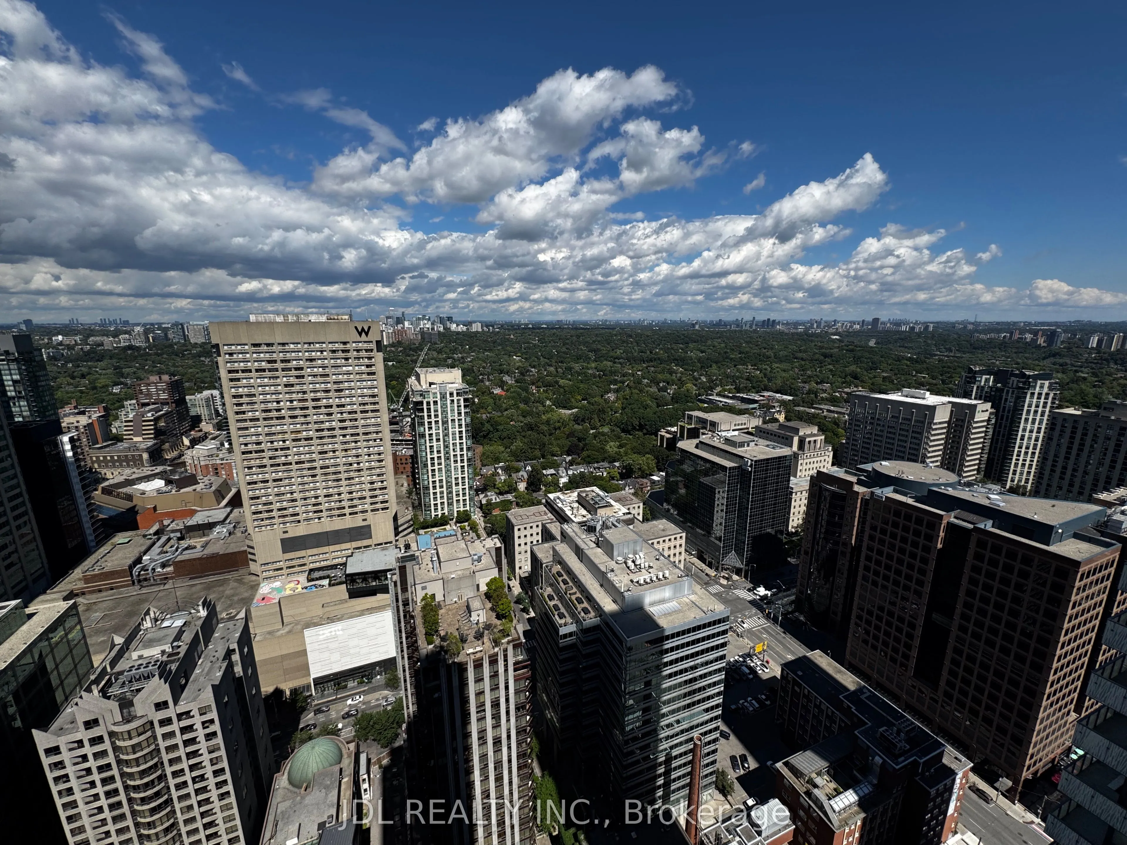 42 Charles Street E, #4107