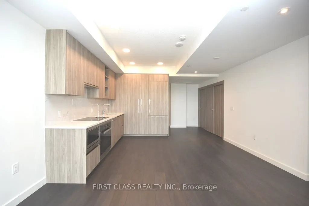 25 Mcmahon Drive, #1707