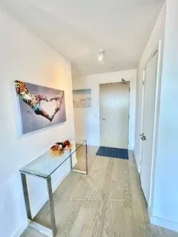 111 Bathurst Street, #1205