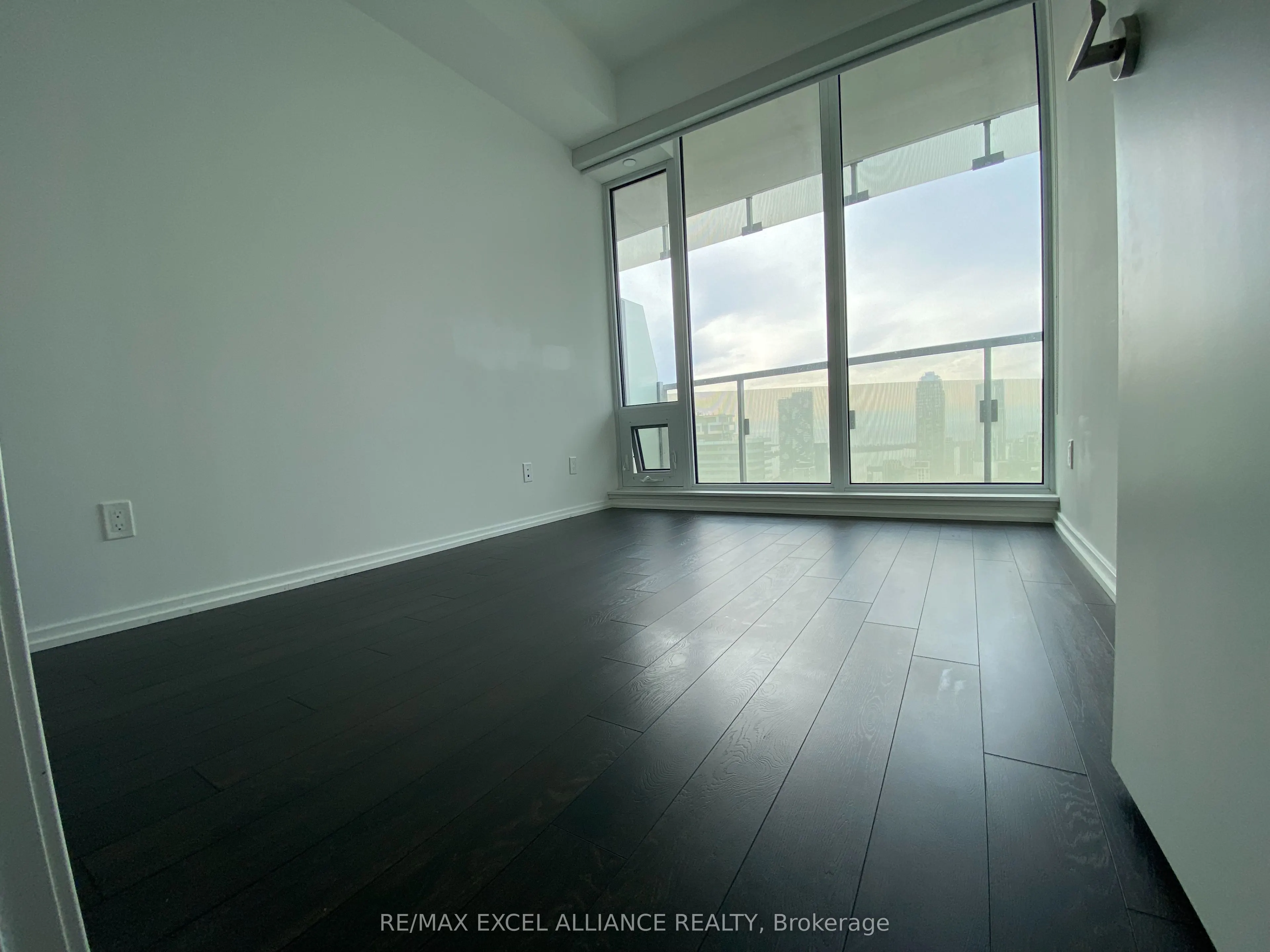 197 Yonge Street, #4406