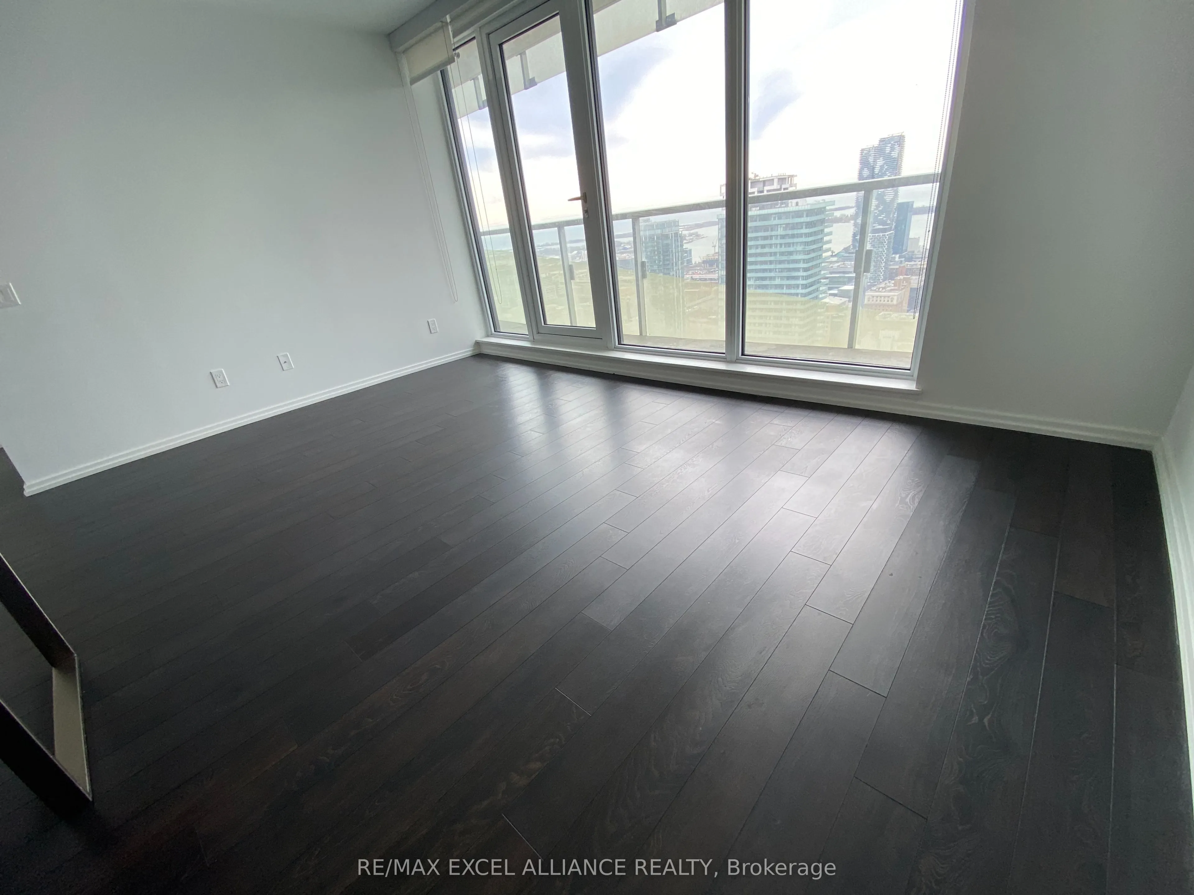 197 Yonge Street, #4406