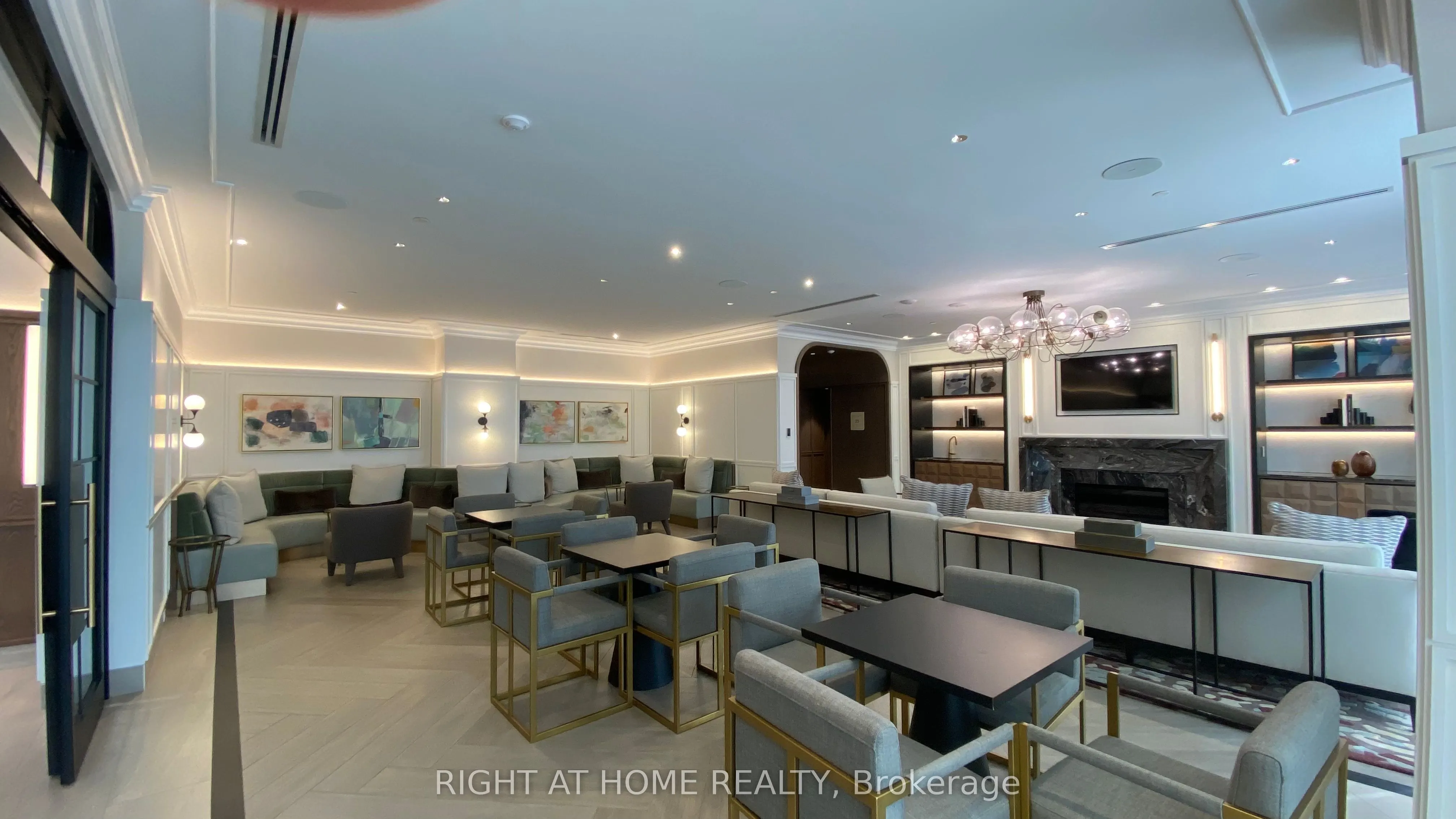 30 Inn On The Park Drive, #2901