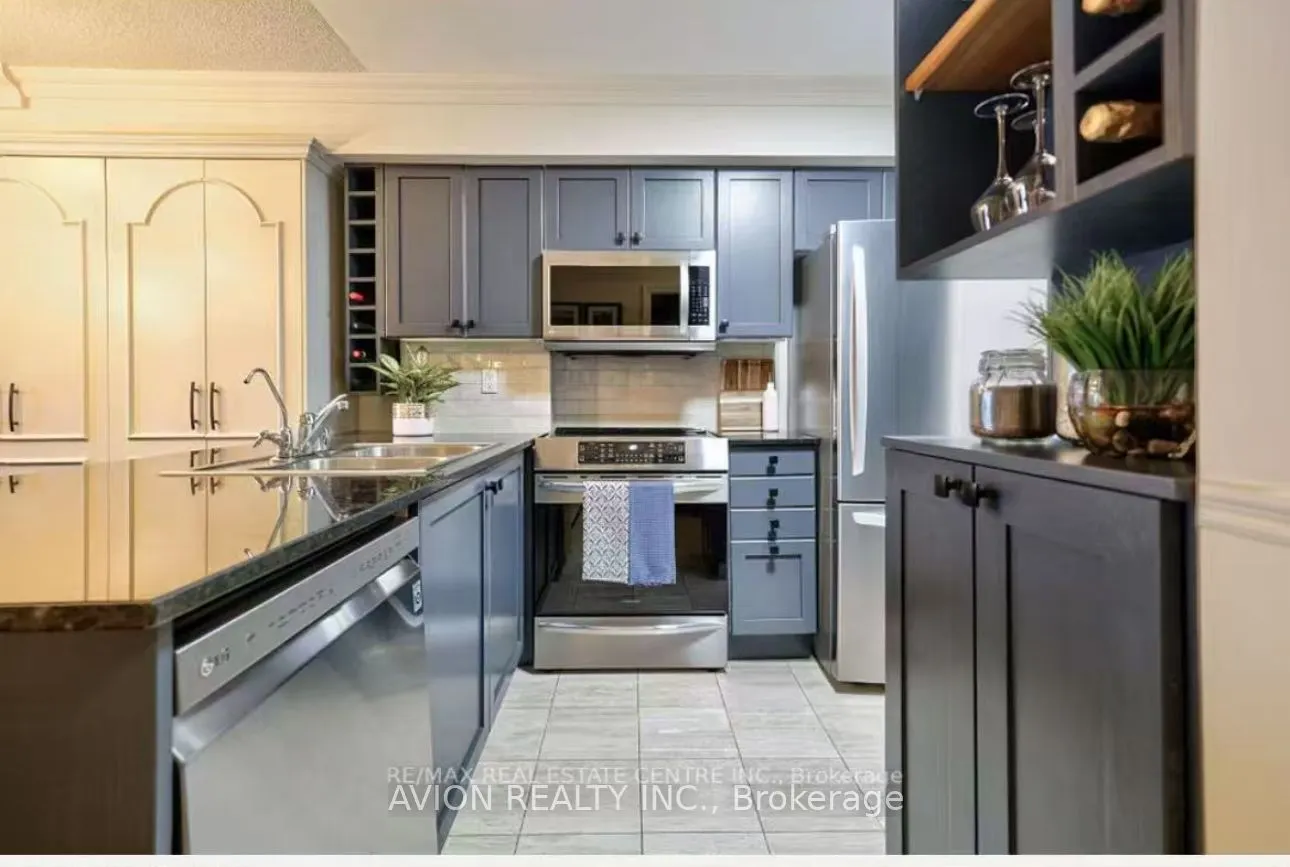 801 Bay Street, #1503 (Den)