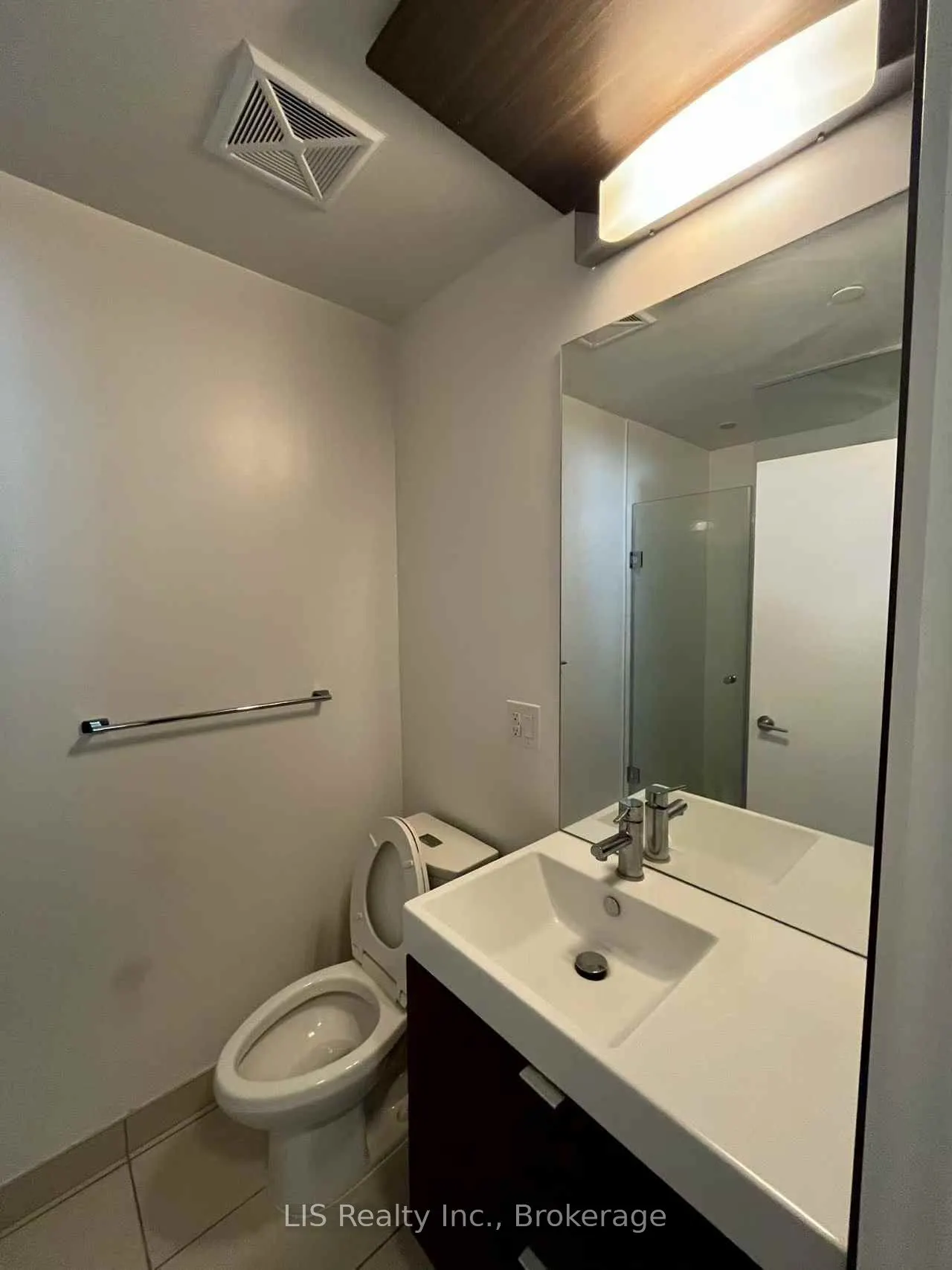 62 Forest Manor Road, #605