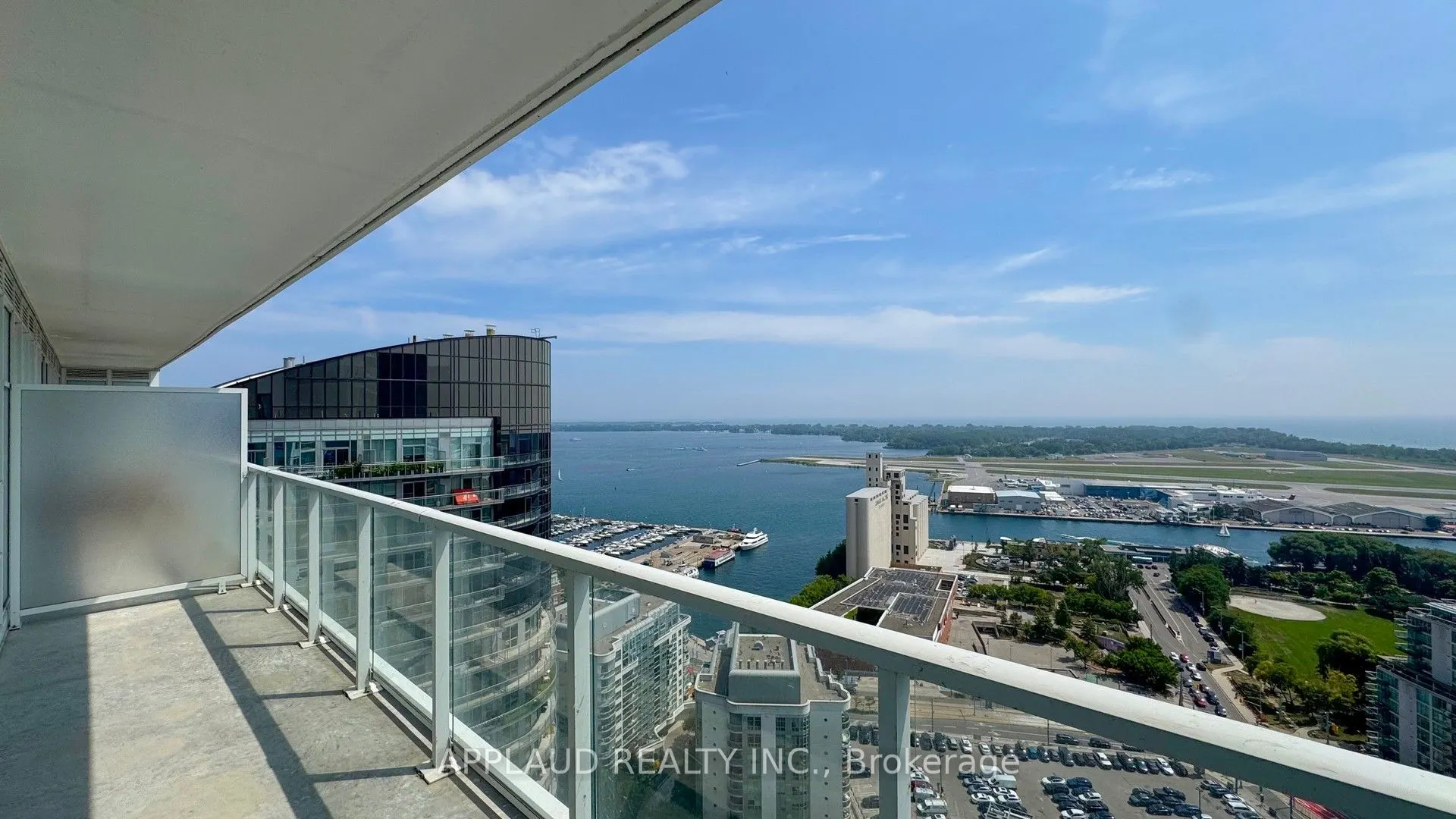 17 Bathurst Street, #3302