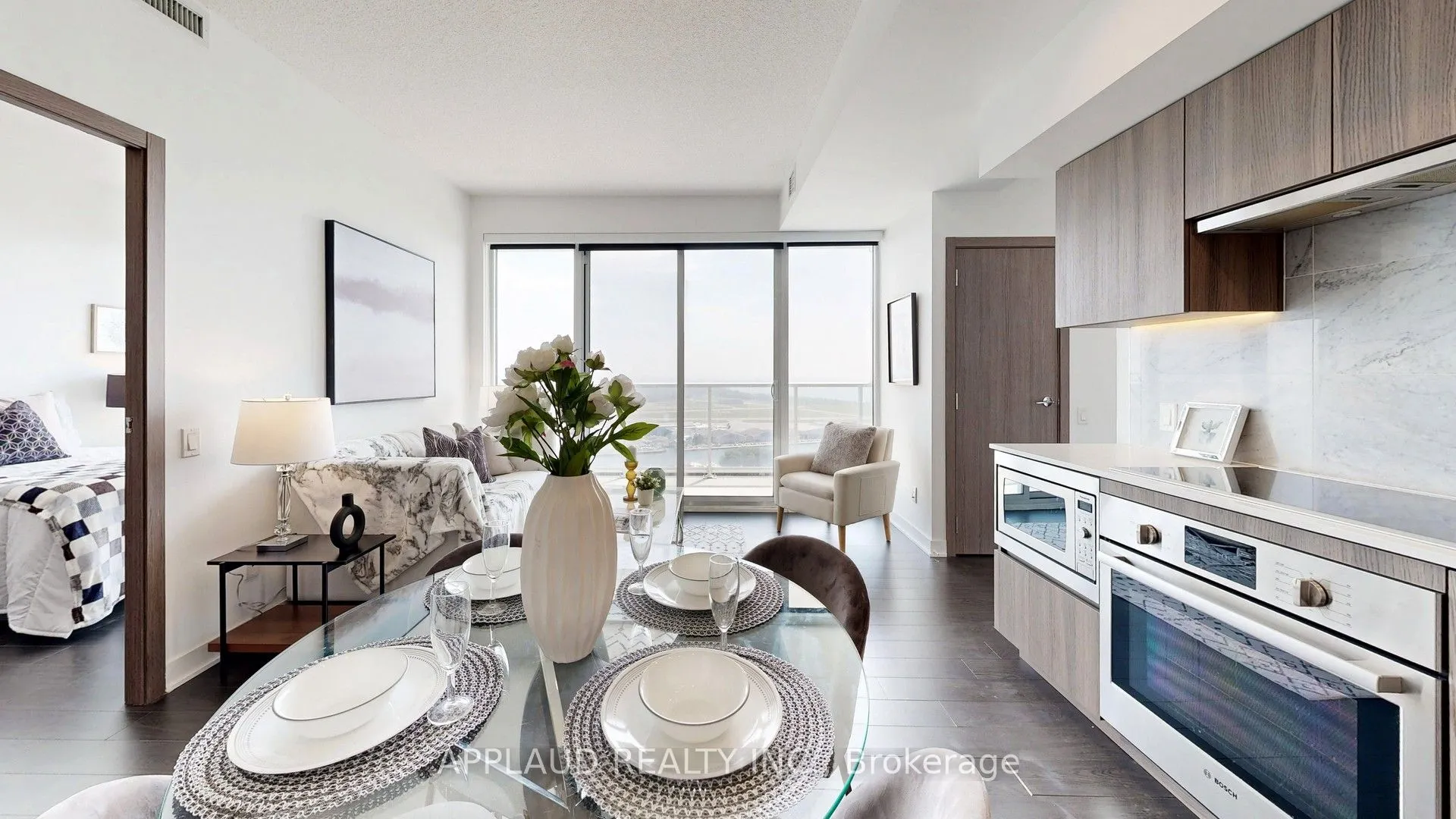 17 Bathurst Street, #3302