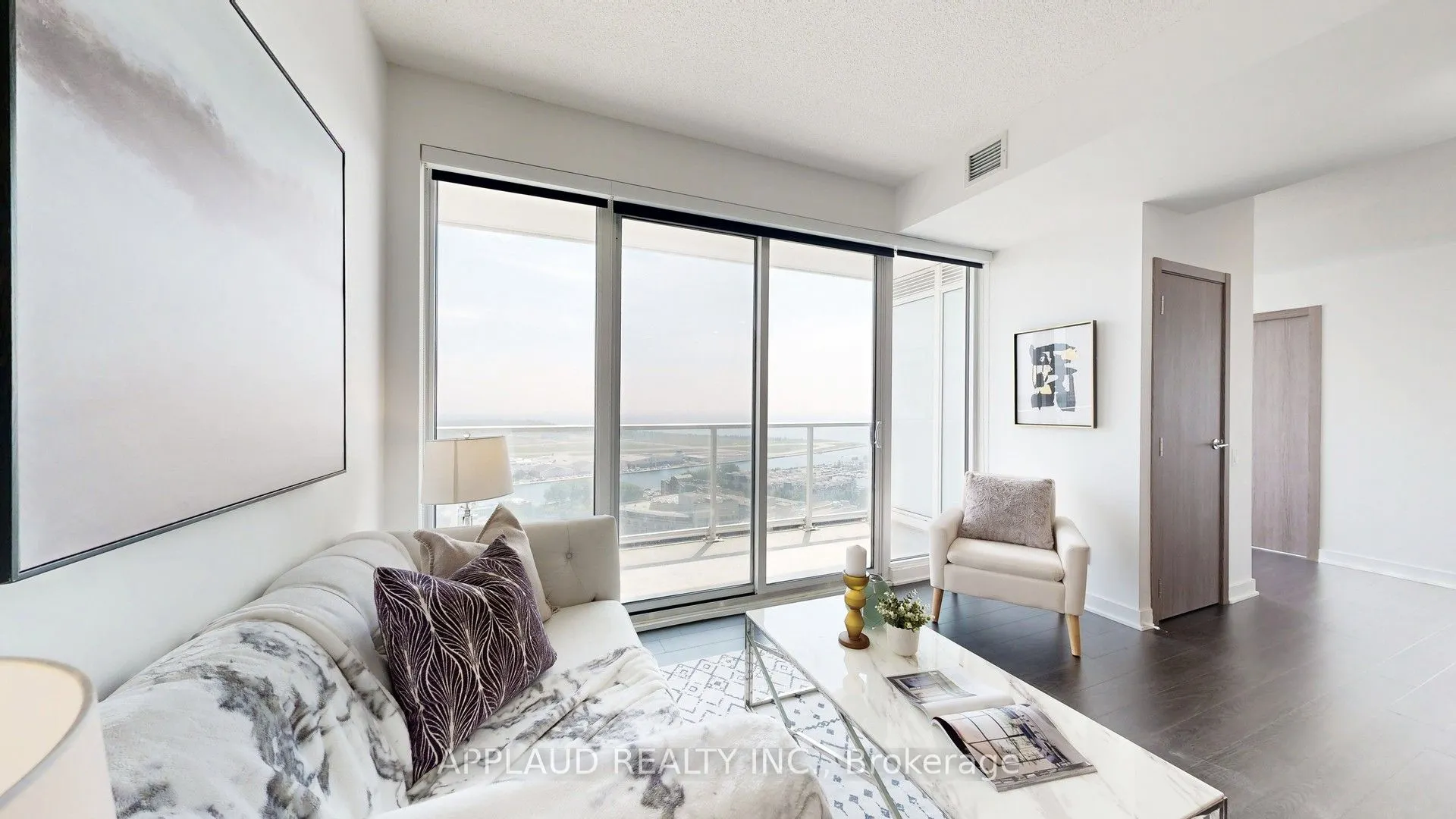 17 Bathurst Street, #3302