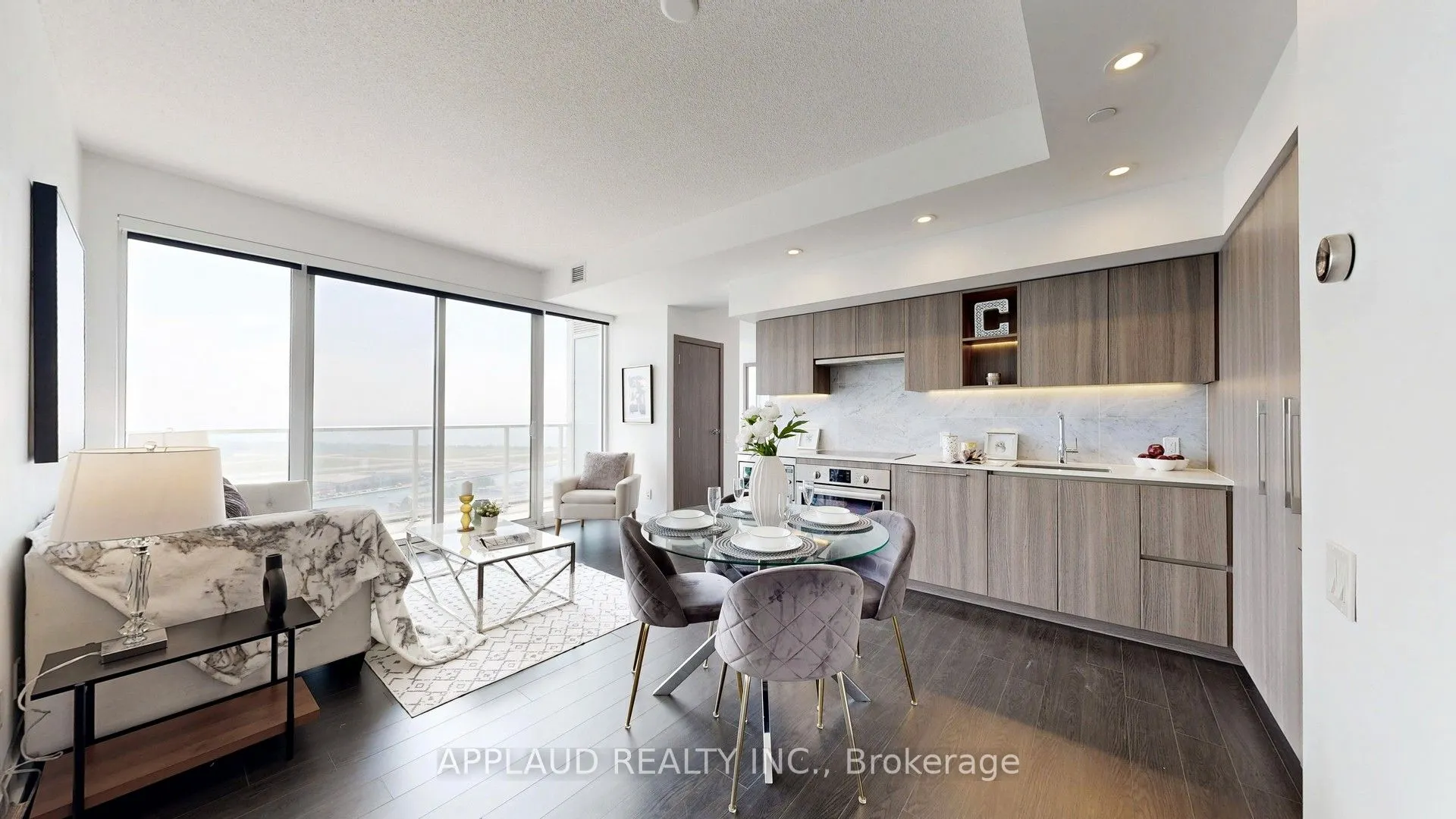 17 Bathurst Street, #3302