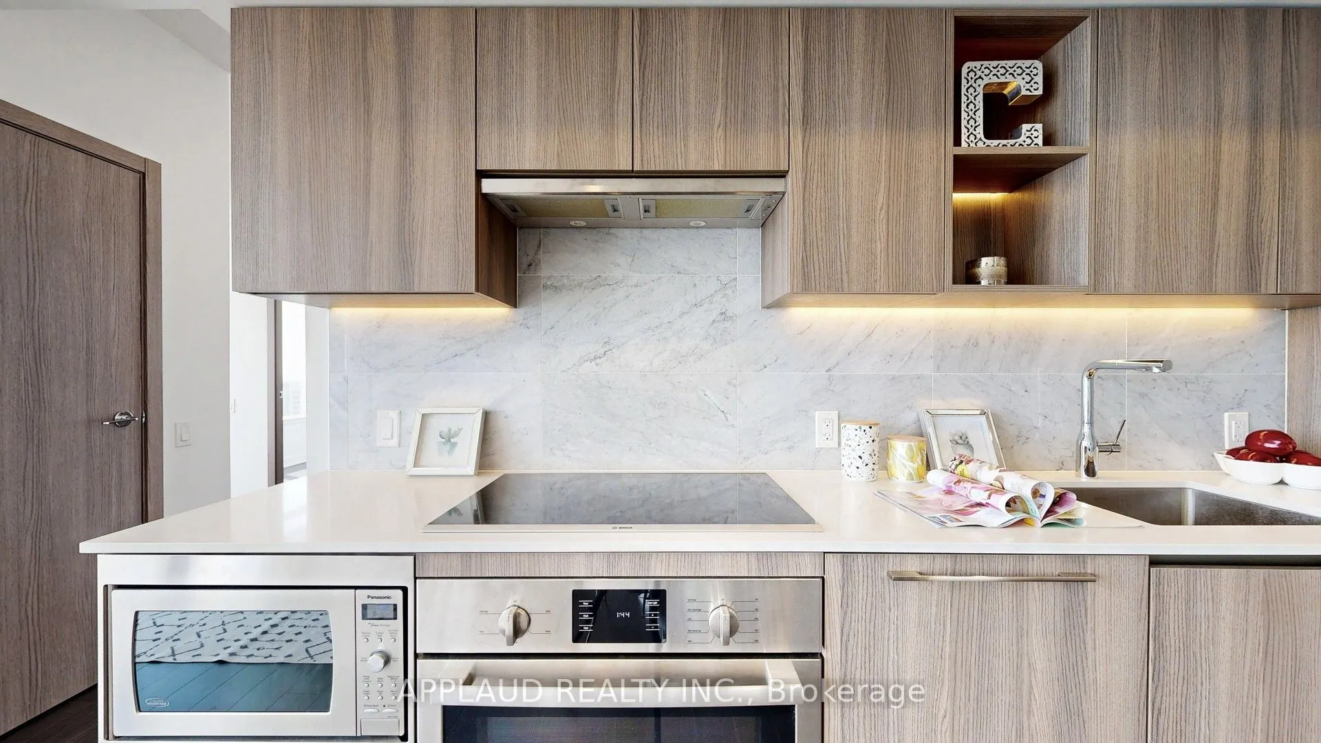 17 Bathurst Street, #3302
