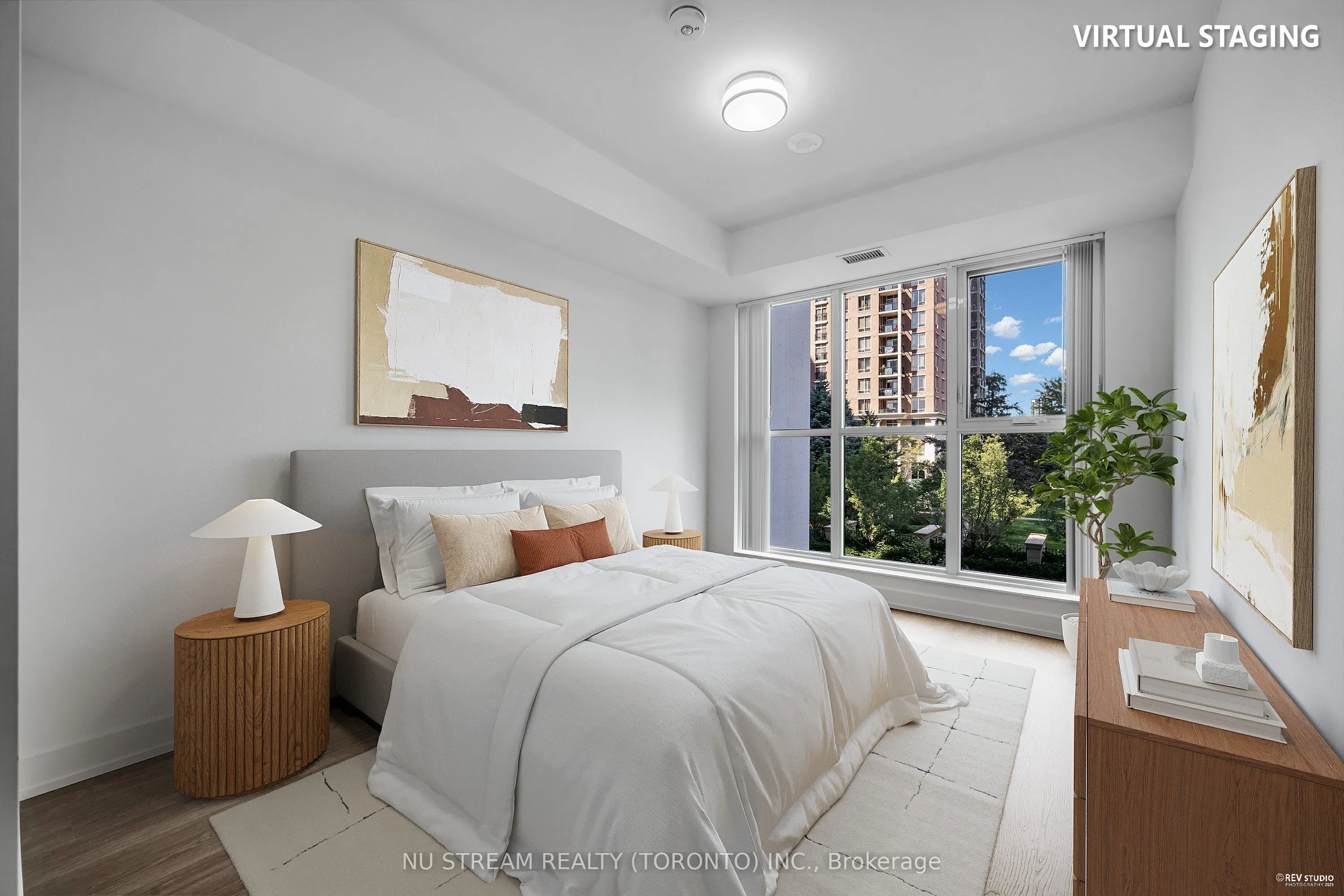 20 Inn On The Park Drive, #330