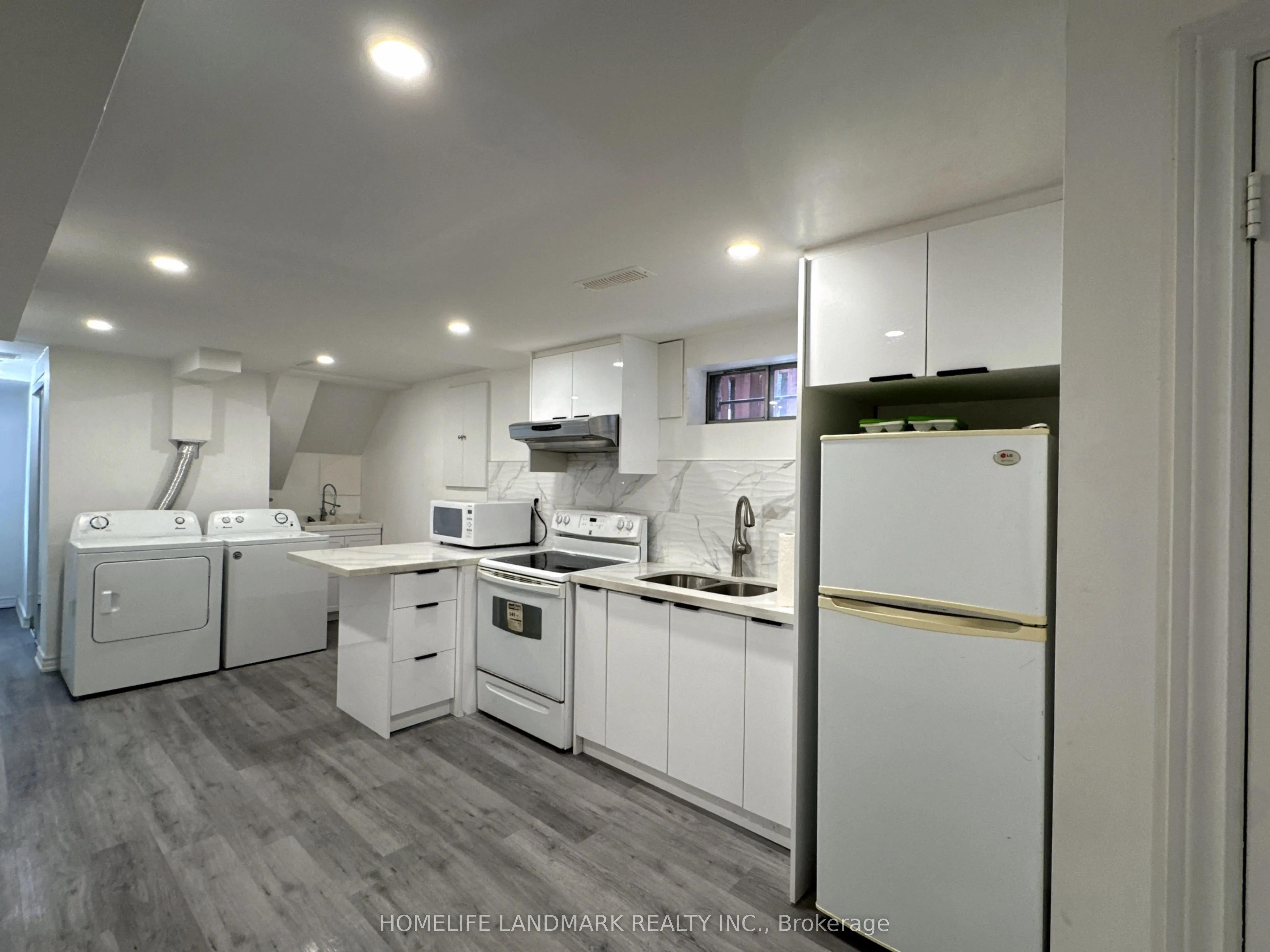 104 Loganberry Crescent