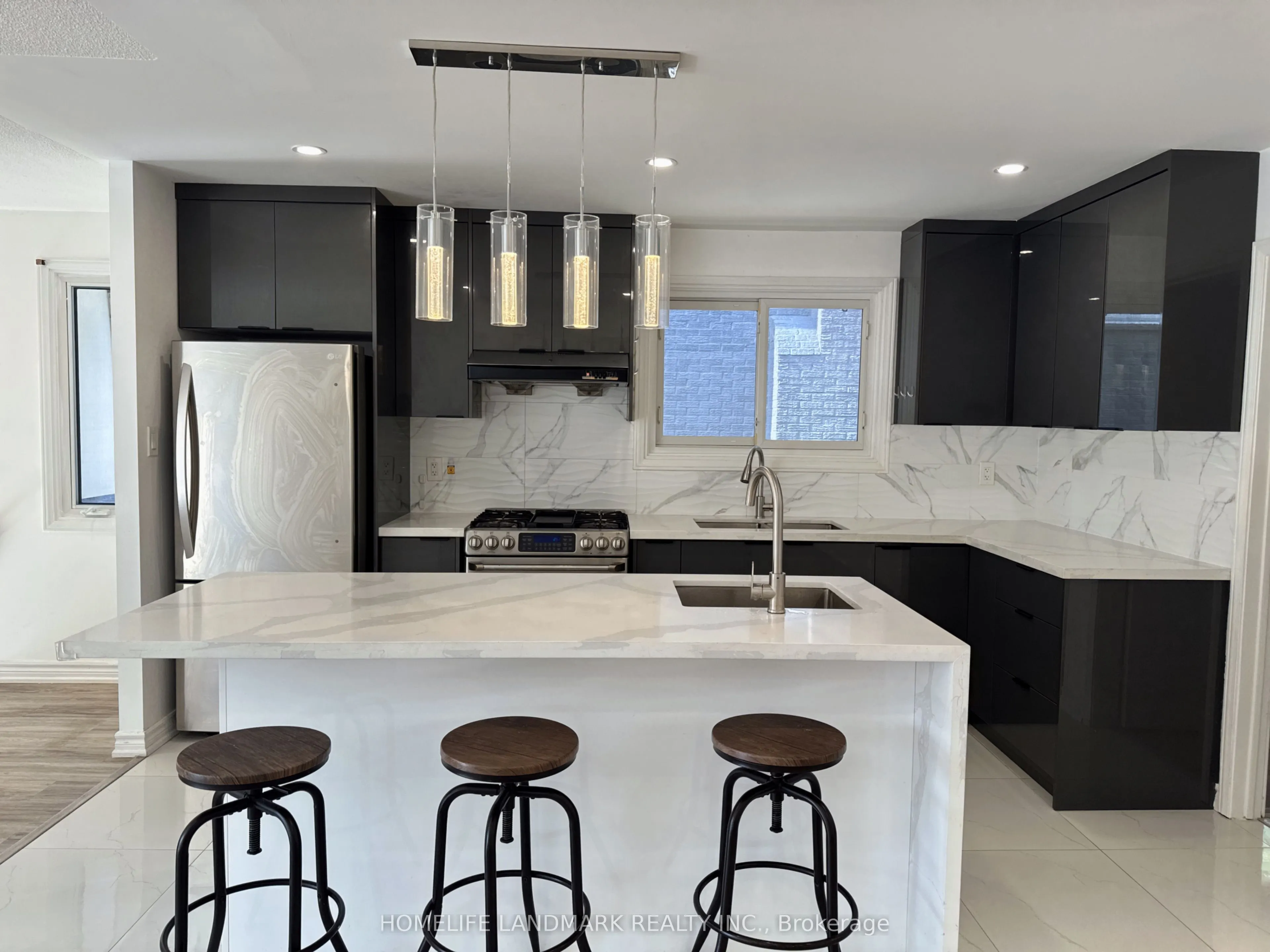 104 Loganberry Crescent