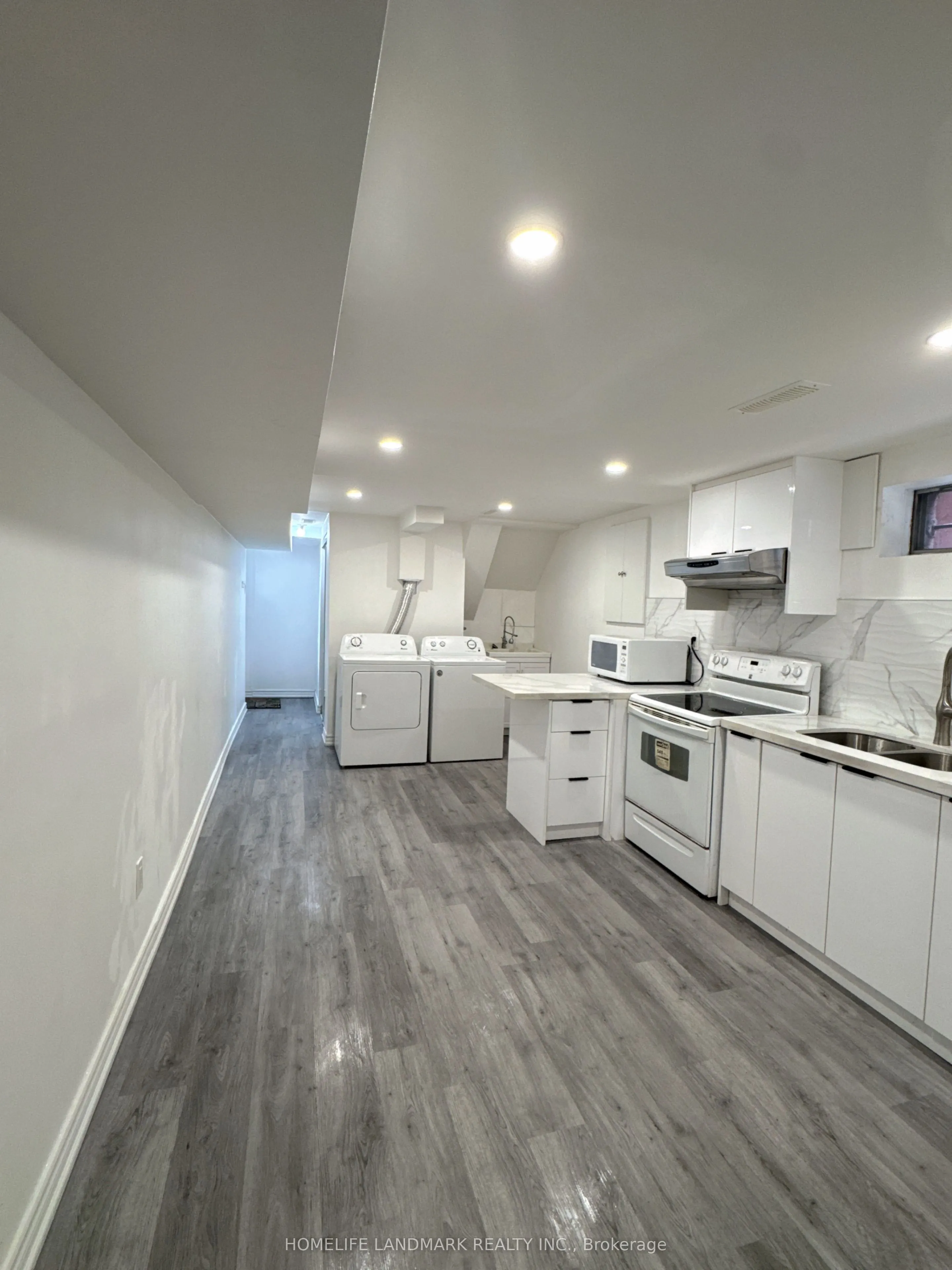 104 Loganberry Crescent