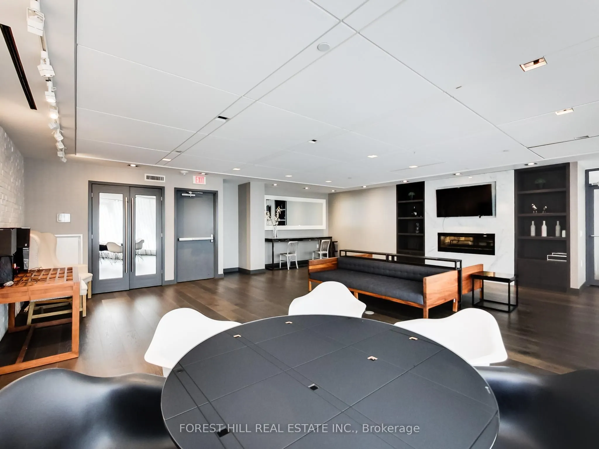 210 Simcoe Street, #2301