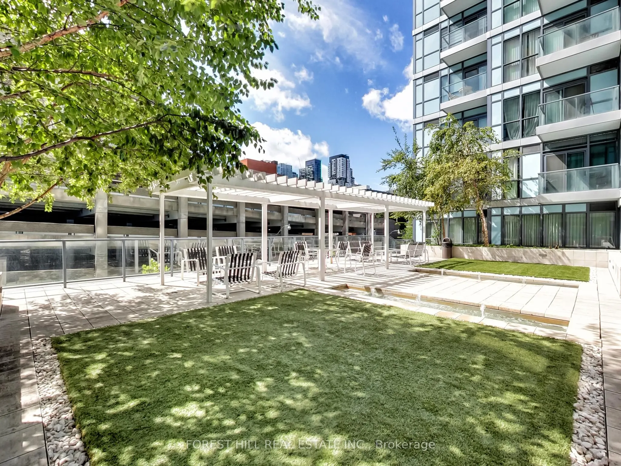 210 Simcoe Street, #2301