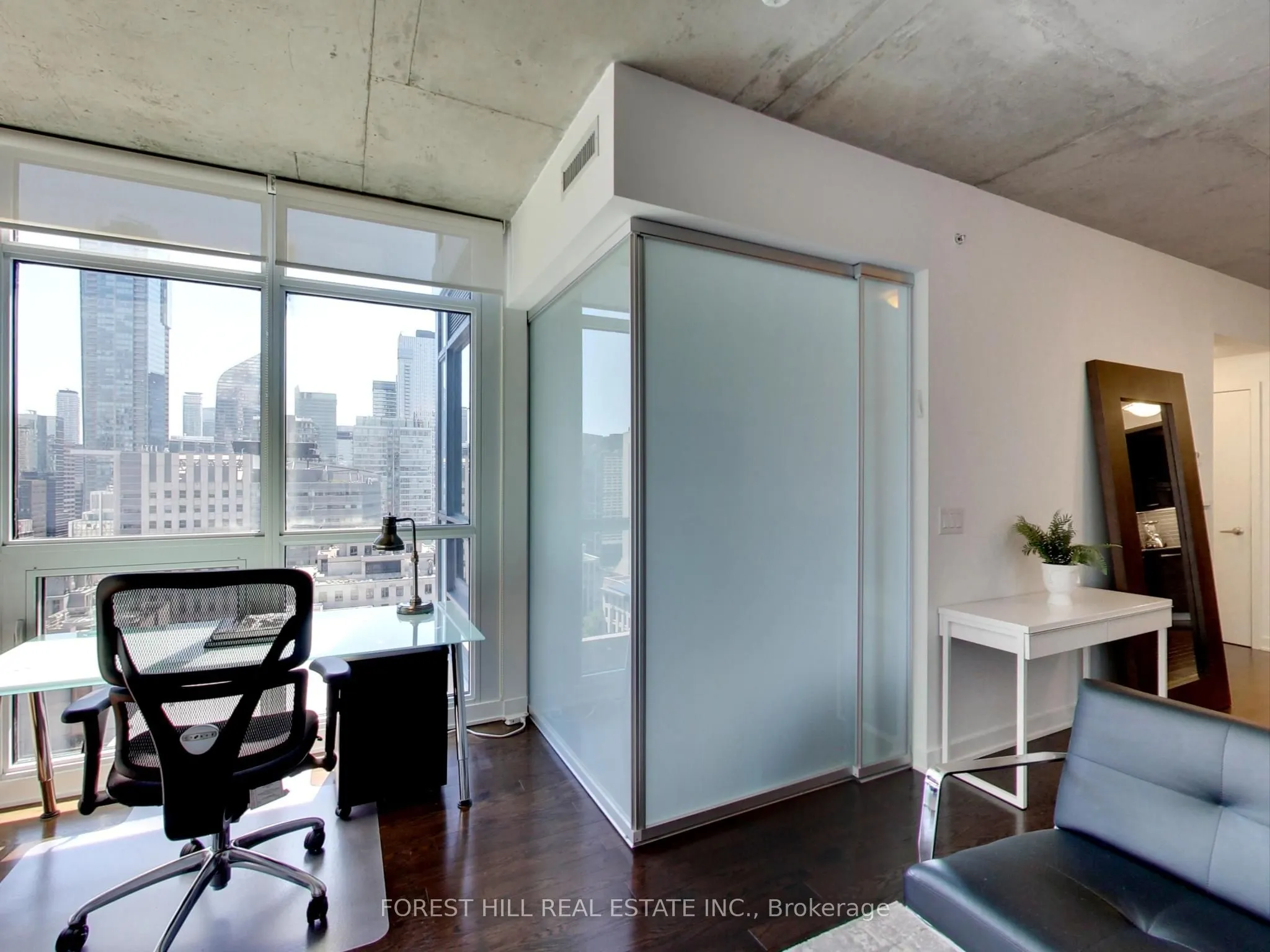 210 Simcoe Street, #2301