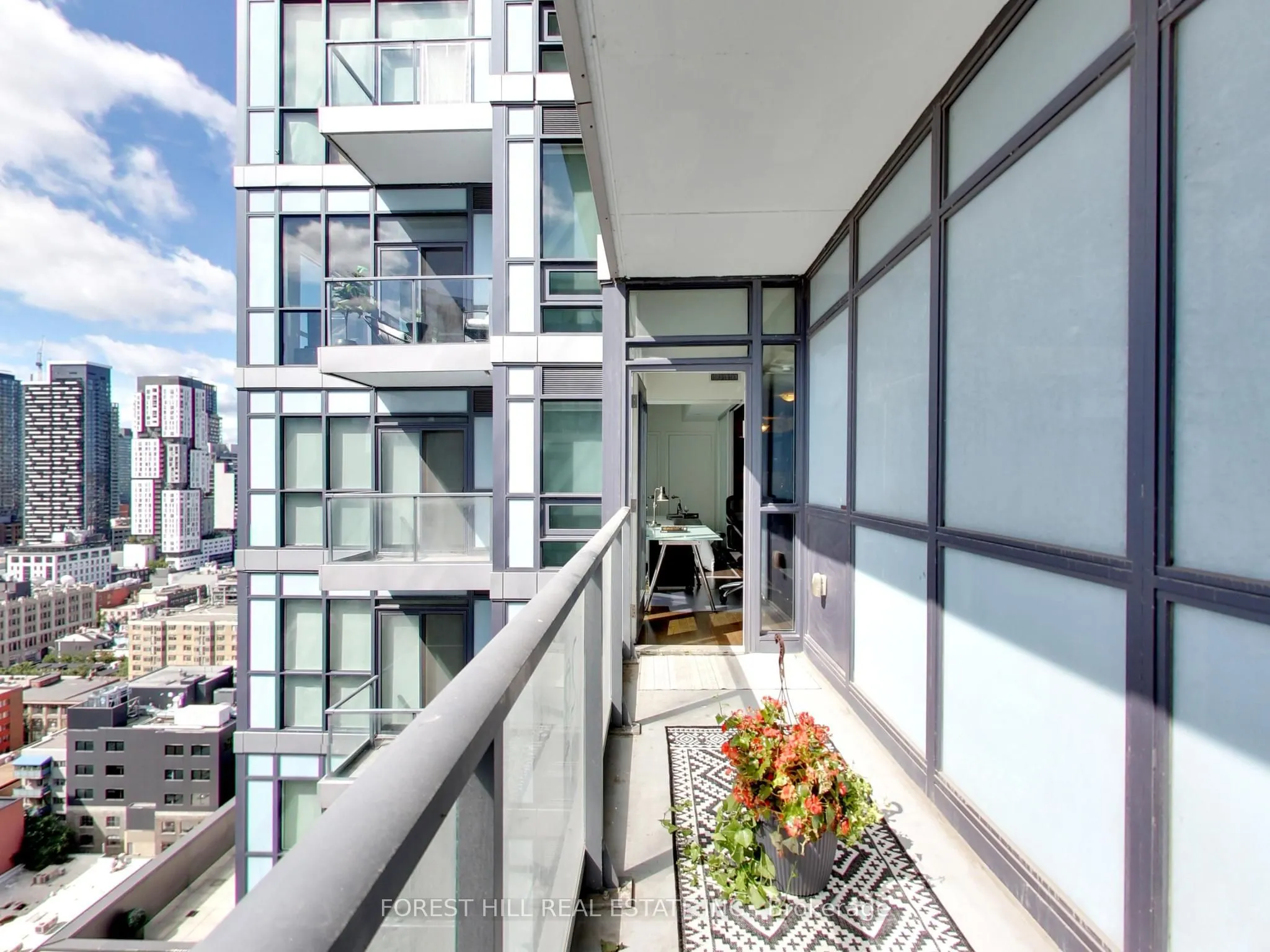 210 Simcoe Street, #2301