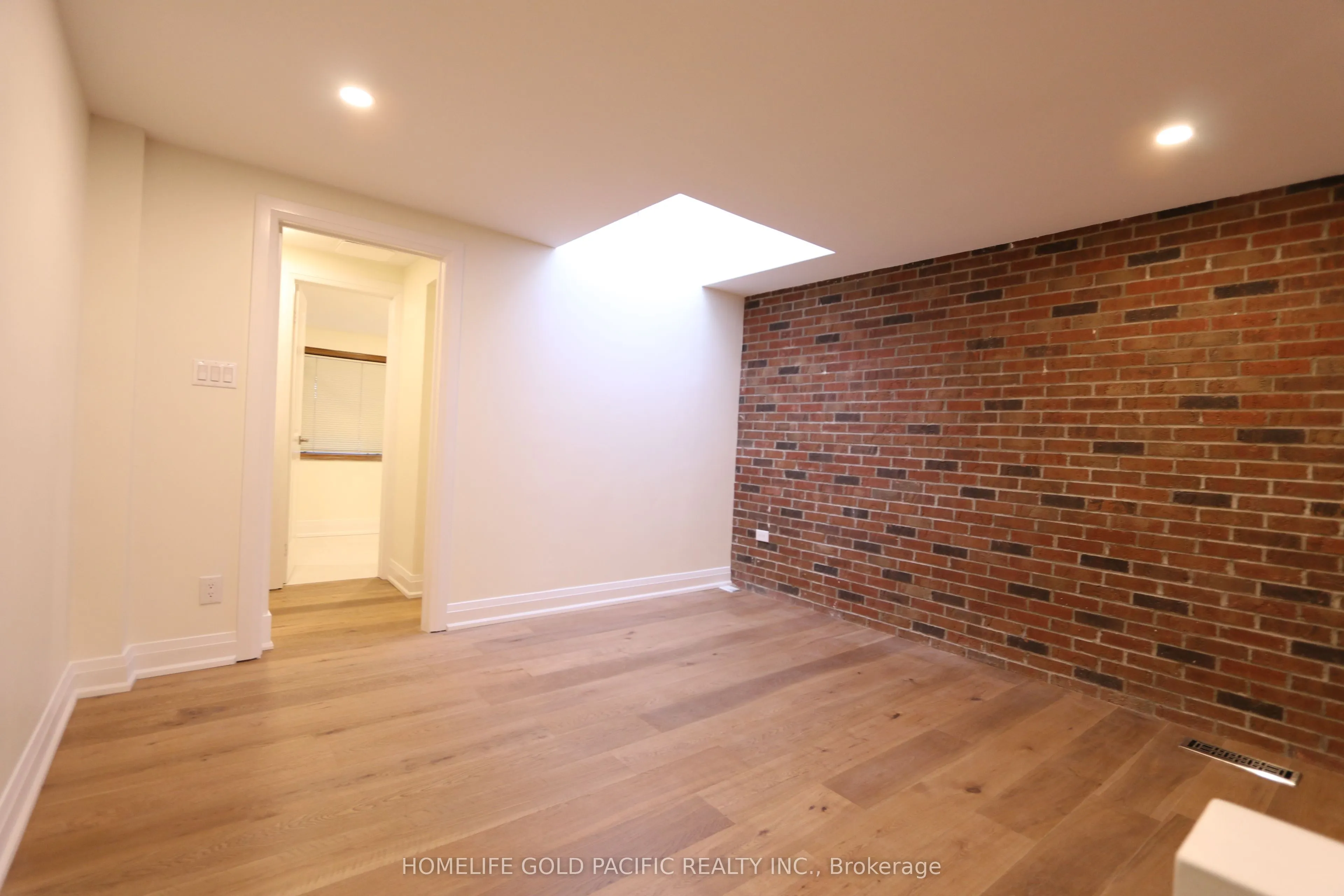 30a Mcgill Street