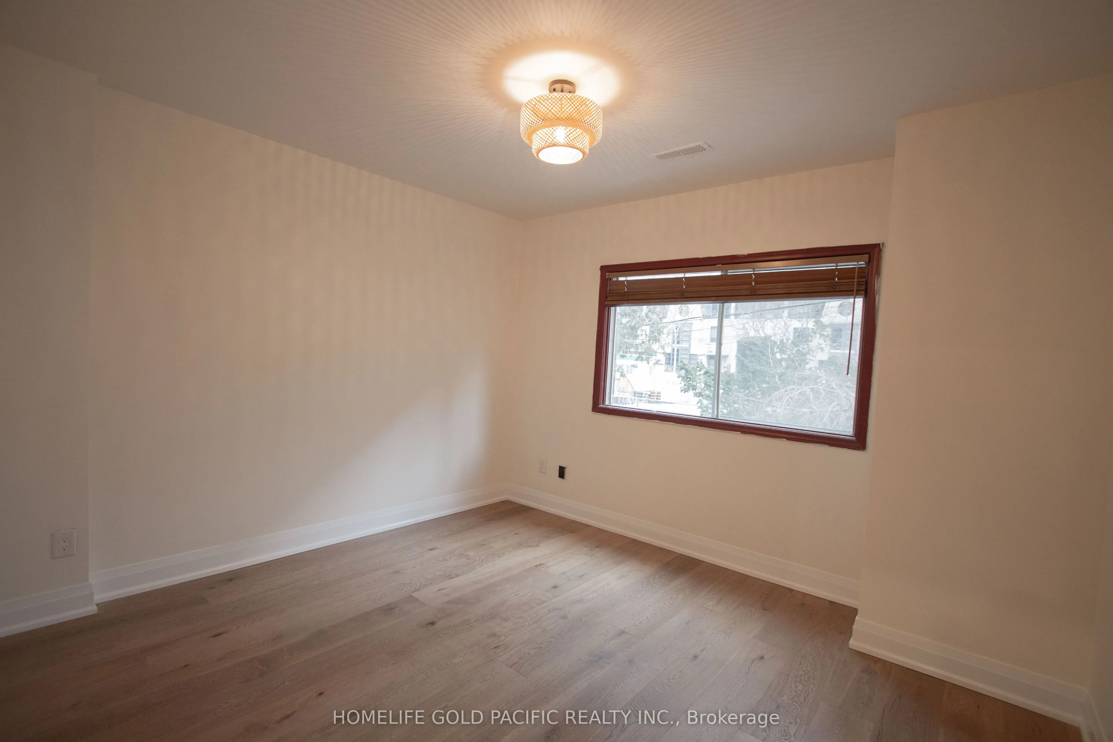 30a Mcgill Street