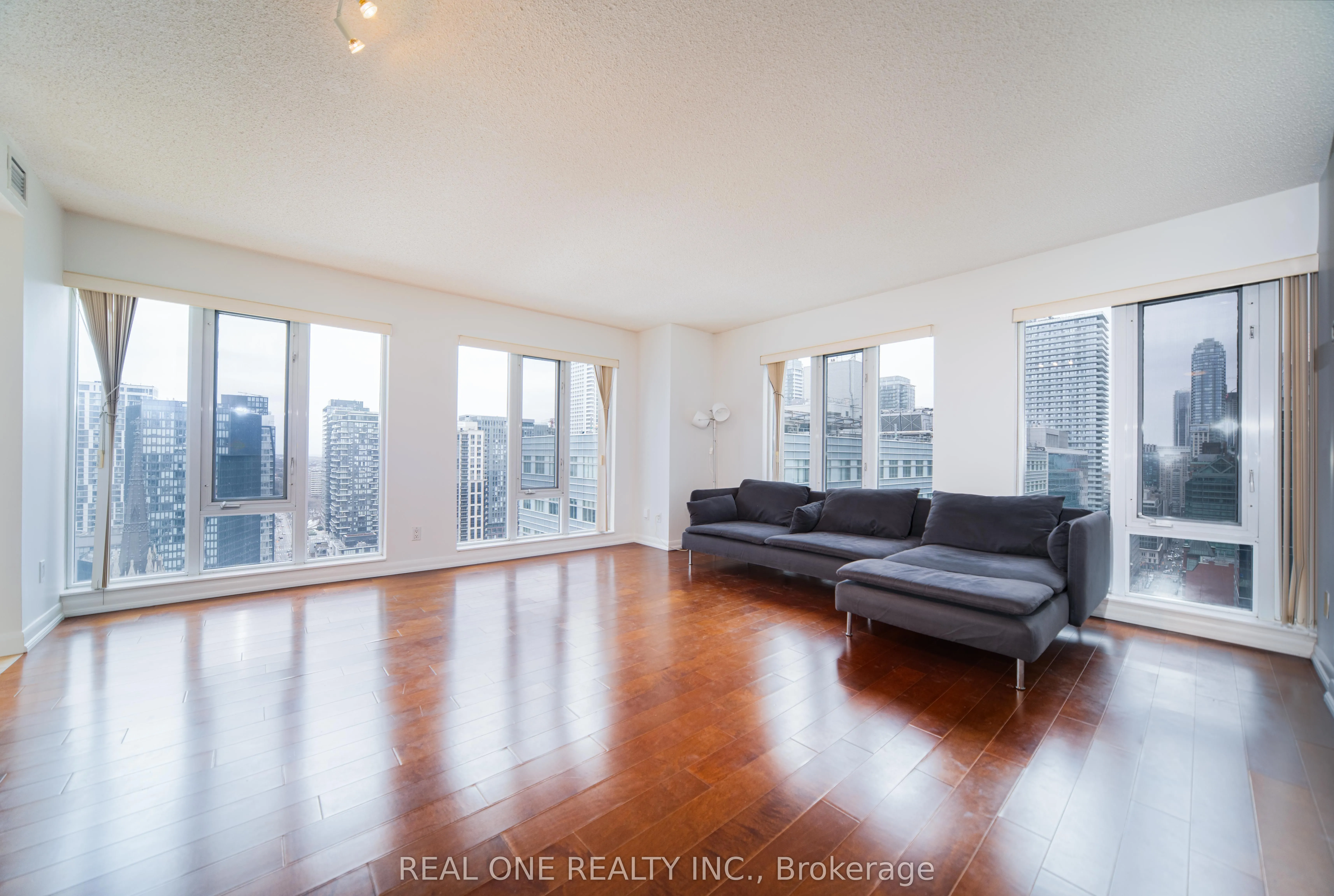 210 Victoria Street, #2404