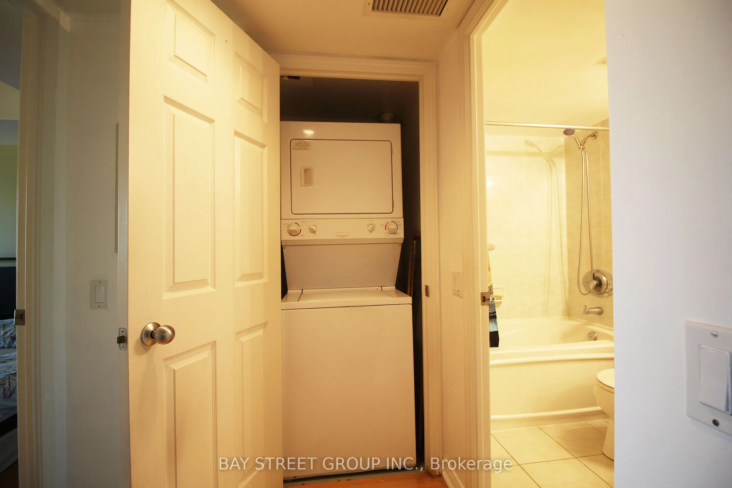 30 Harrison Garden Boulevard, #1512