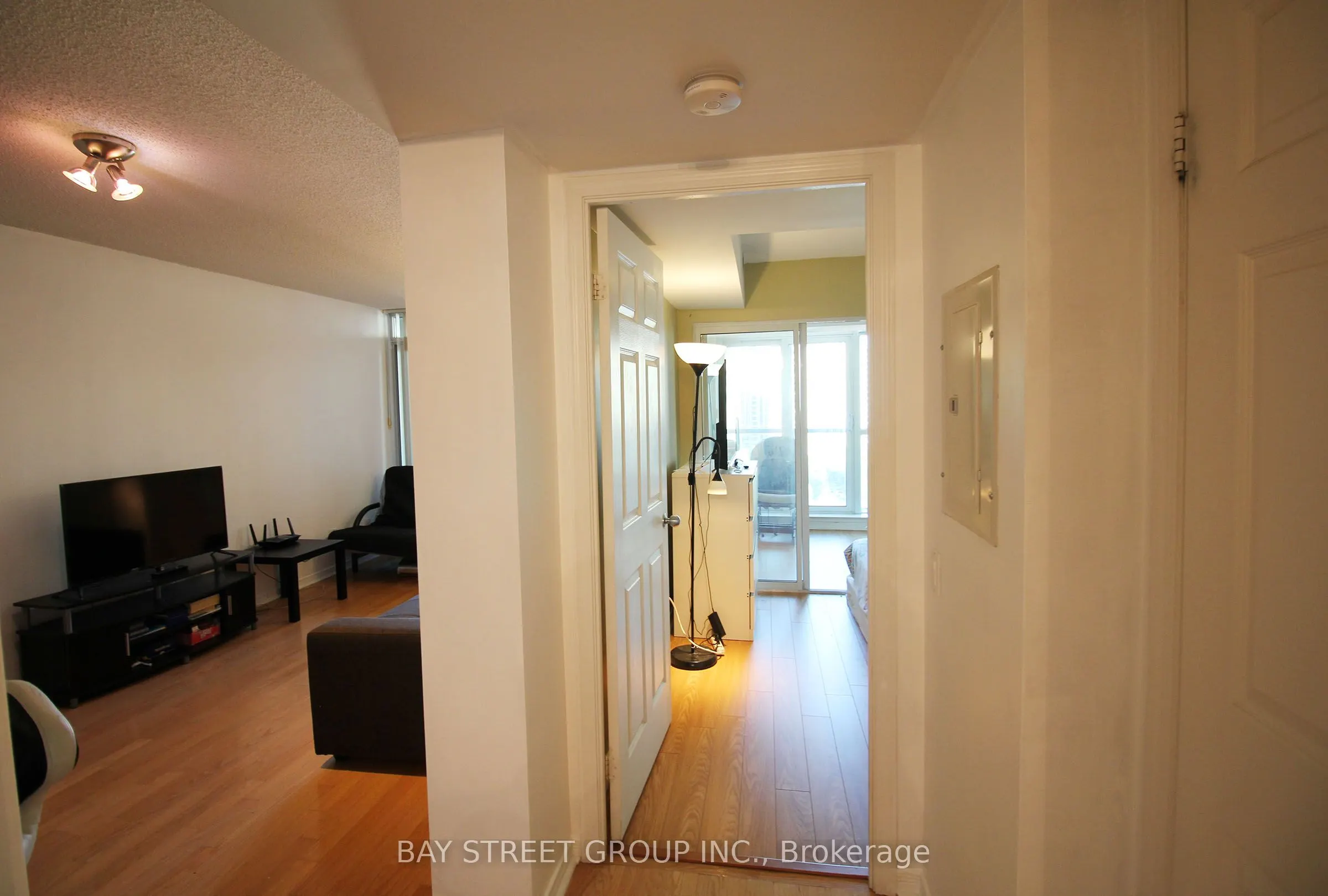 30 Harrison Garden Boulevard, #1512