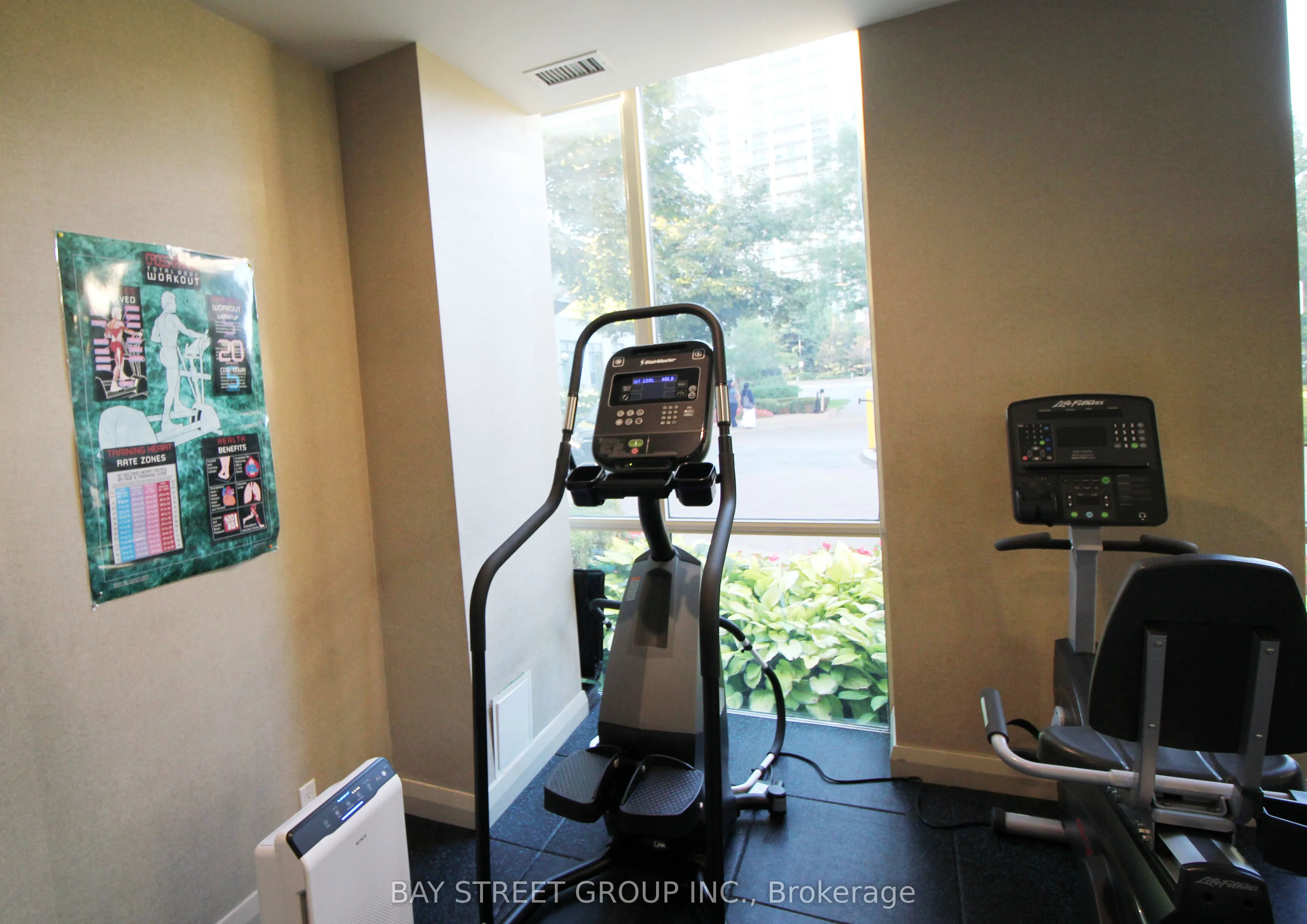 30 Harrison Garden Boulevard, #1512