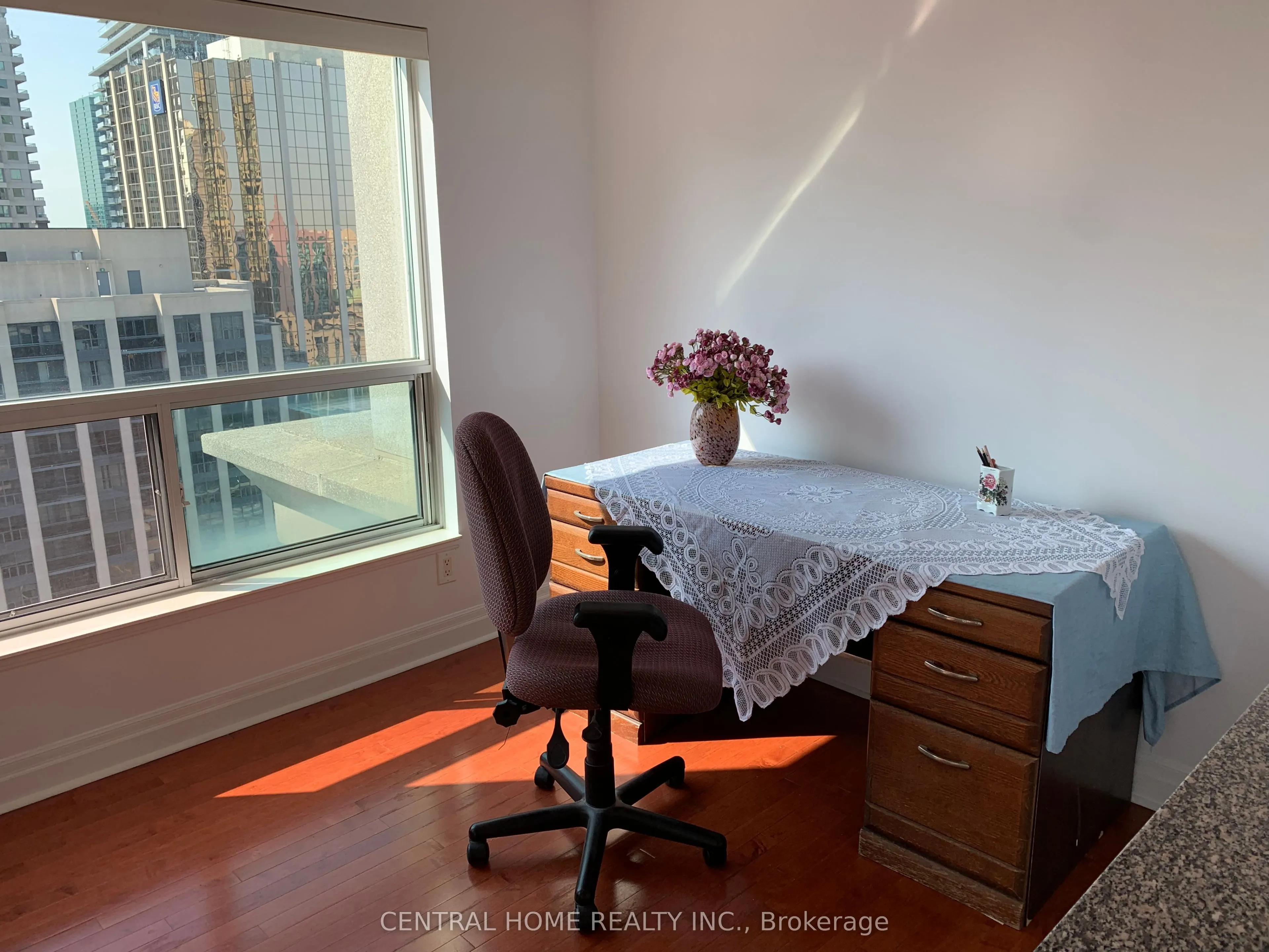 21 Hillcrest Avenue, #2203