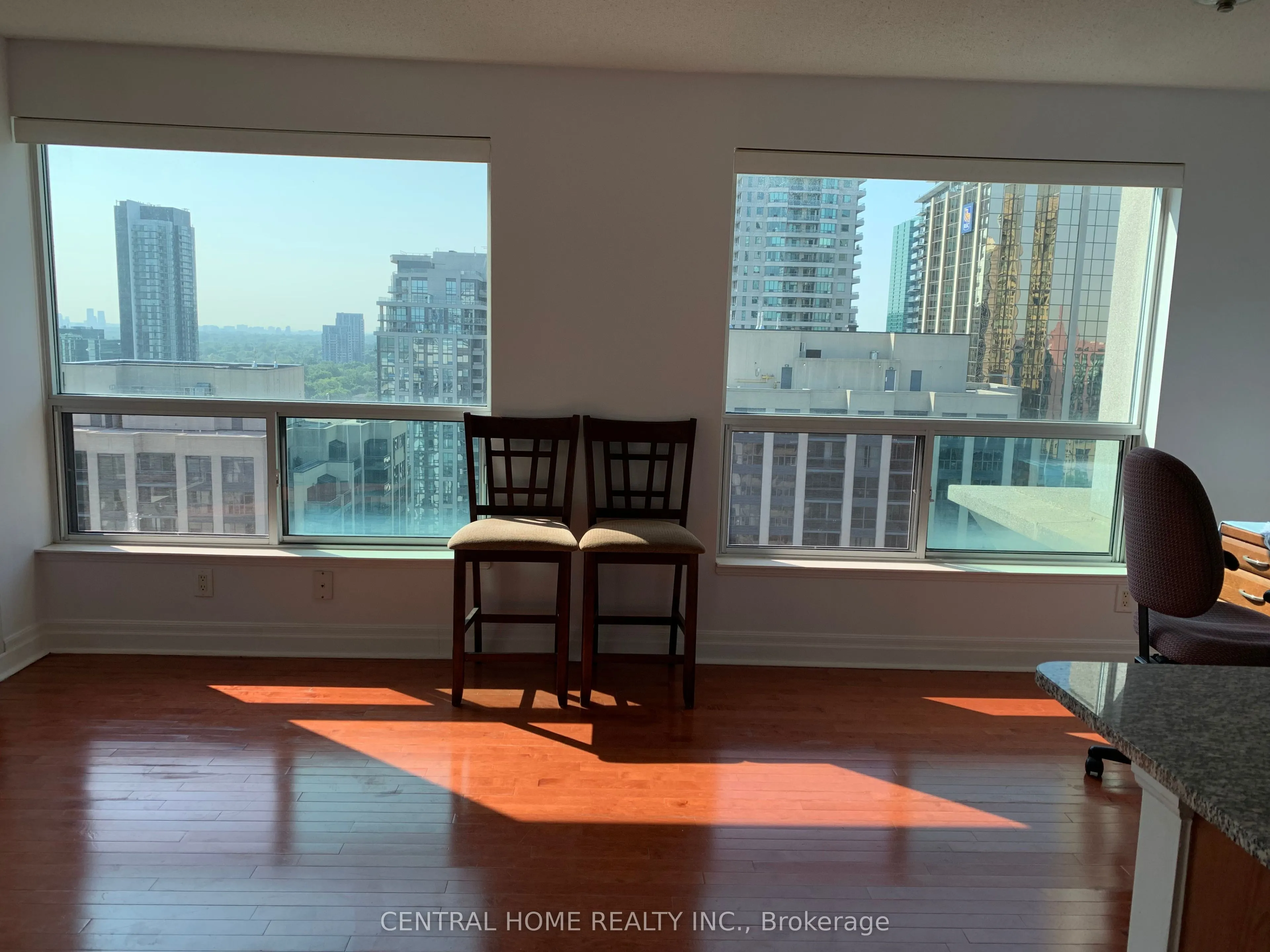 21 Hillcrest Avenue, #2203
