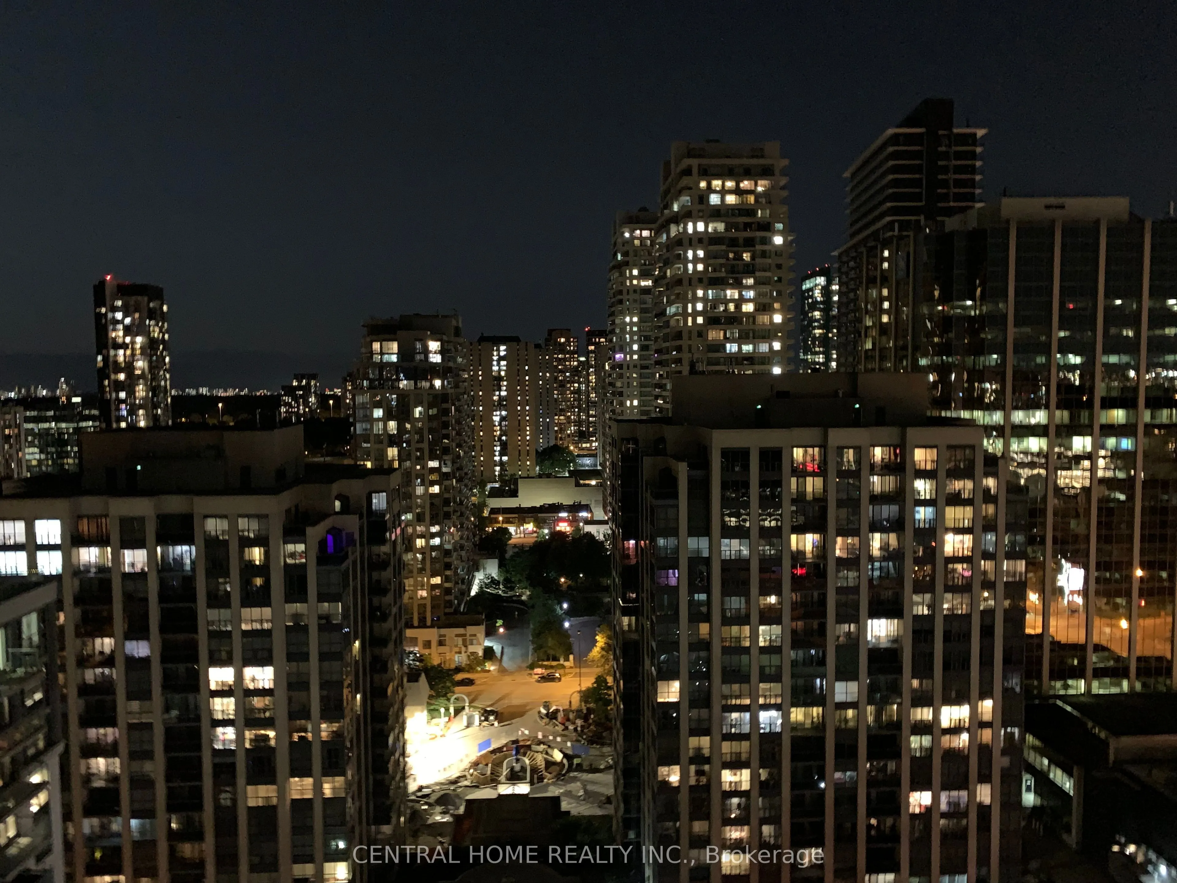 21 Hillcrest Avenue, #2203