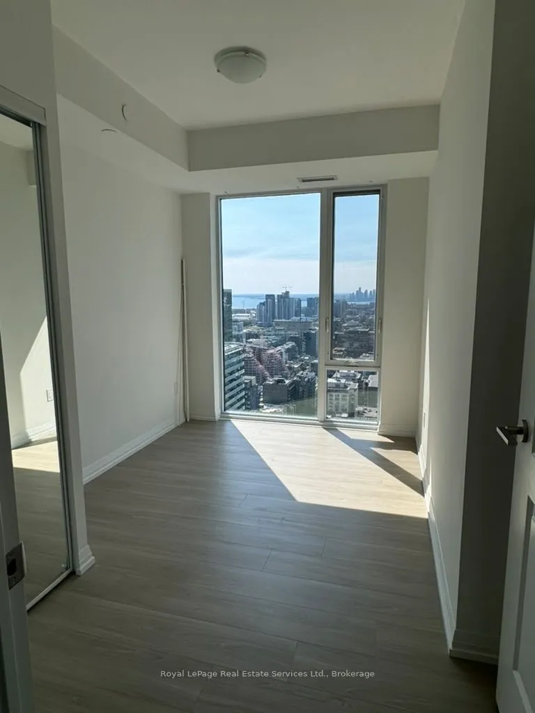 28 Widmer Street, #2725
