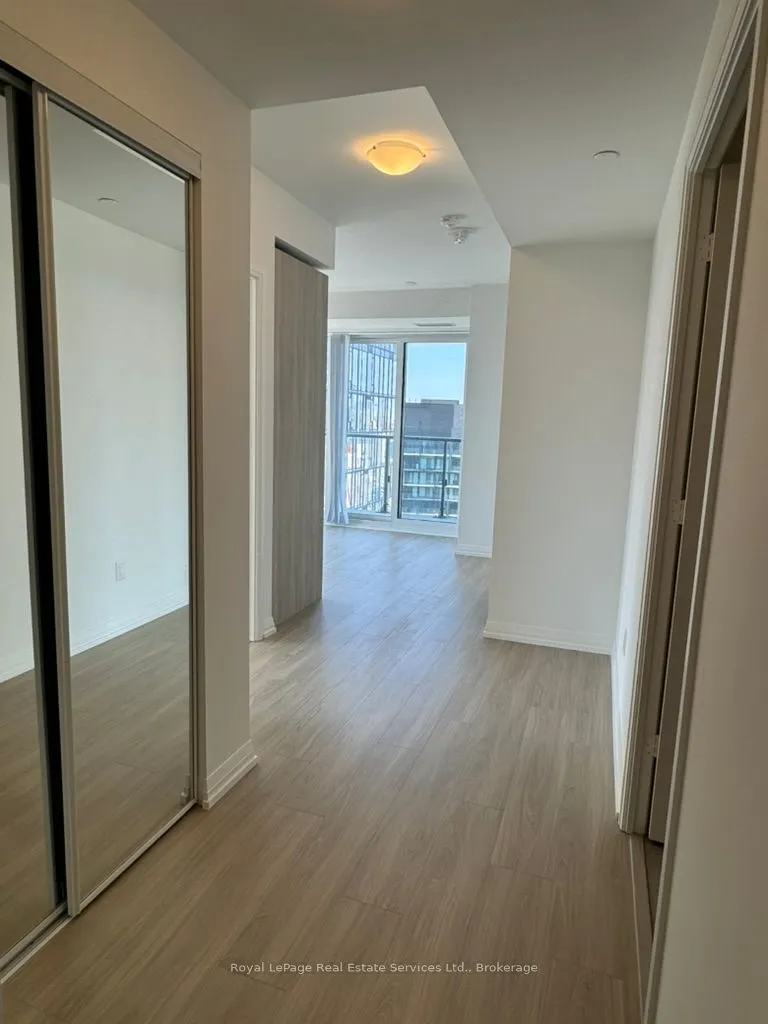 28 Widmer Street, #2725