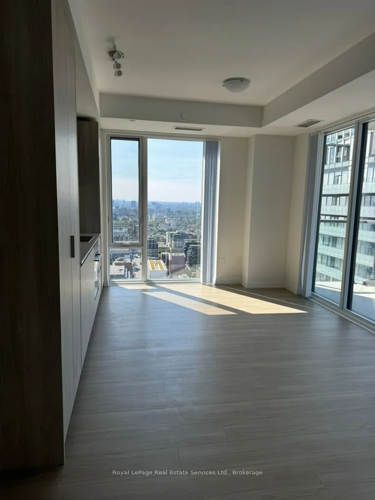 28 Widmer Street, #2725