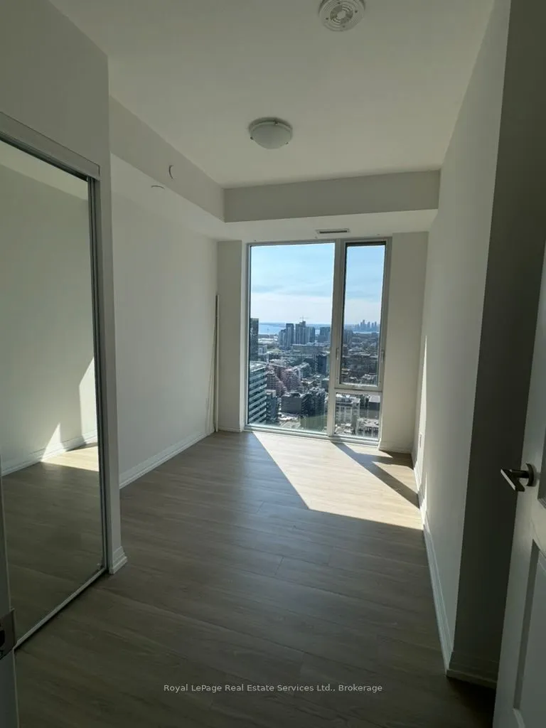 28 Widmer Street, #2725