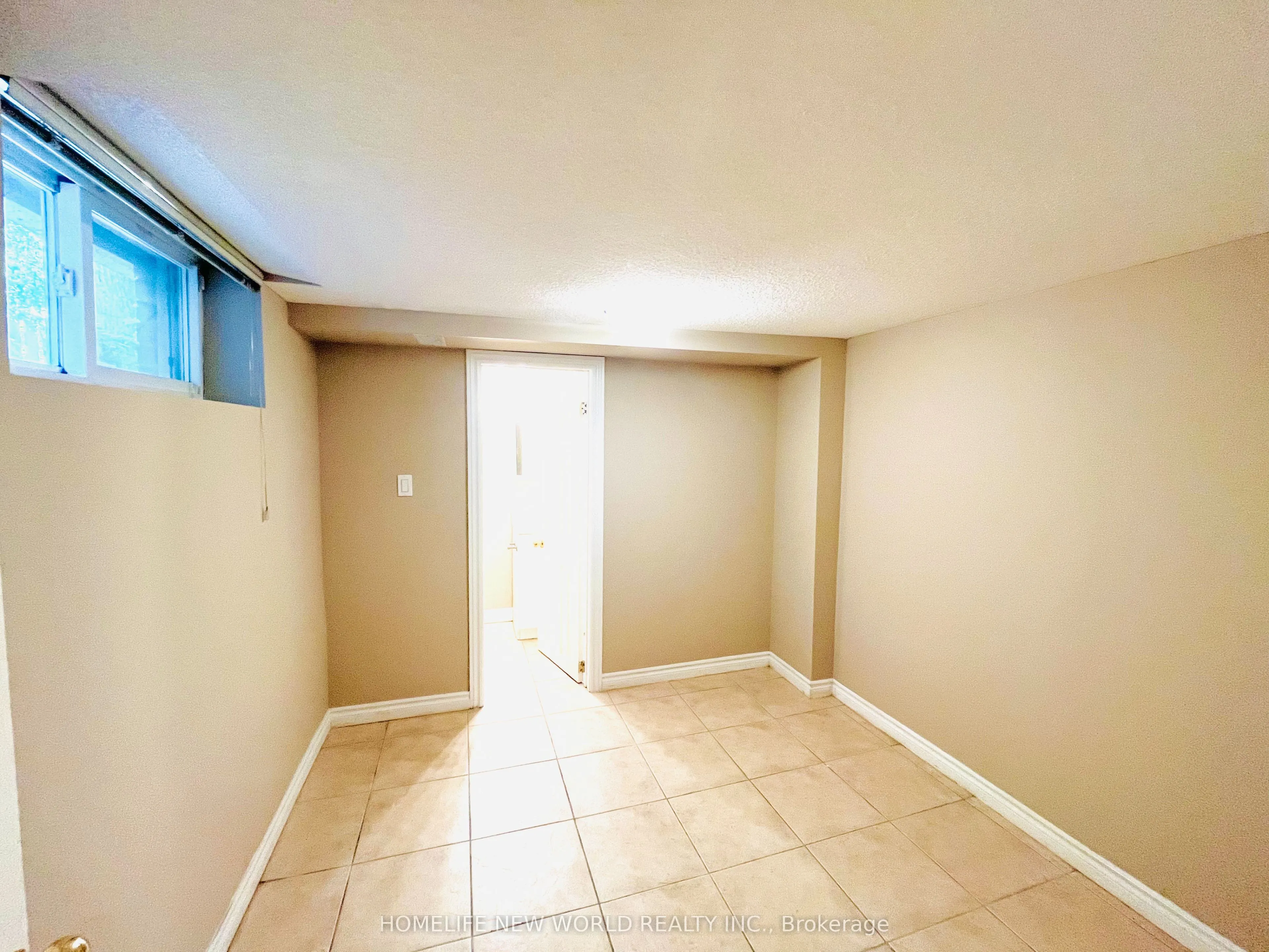 219 Dunview Avenue, #Bsmnt