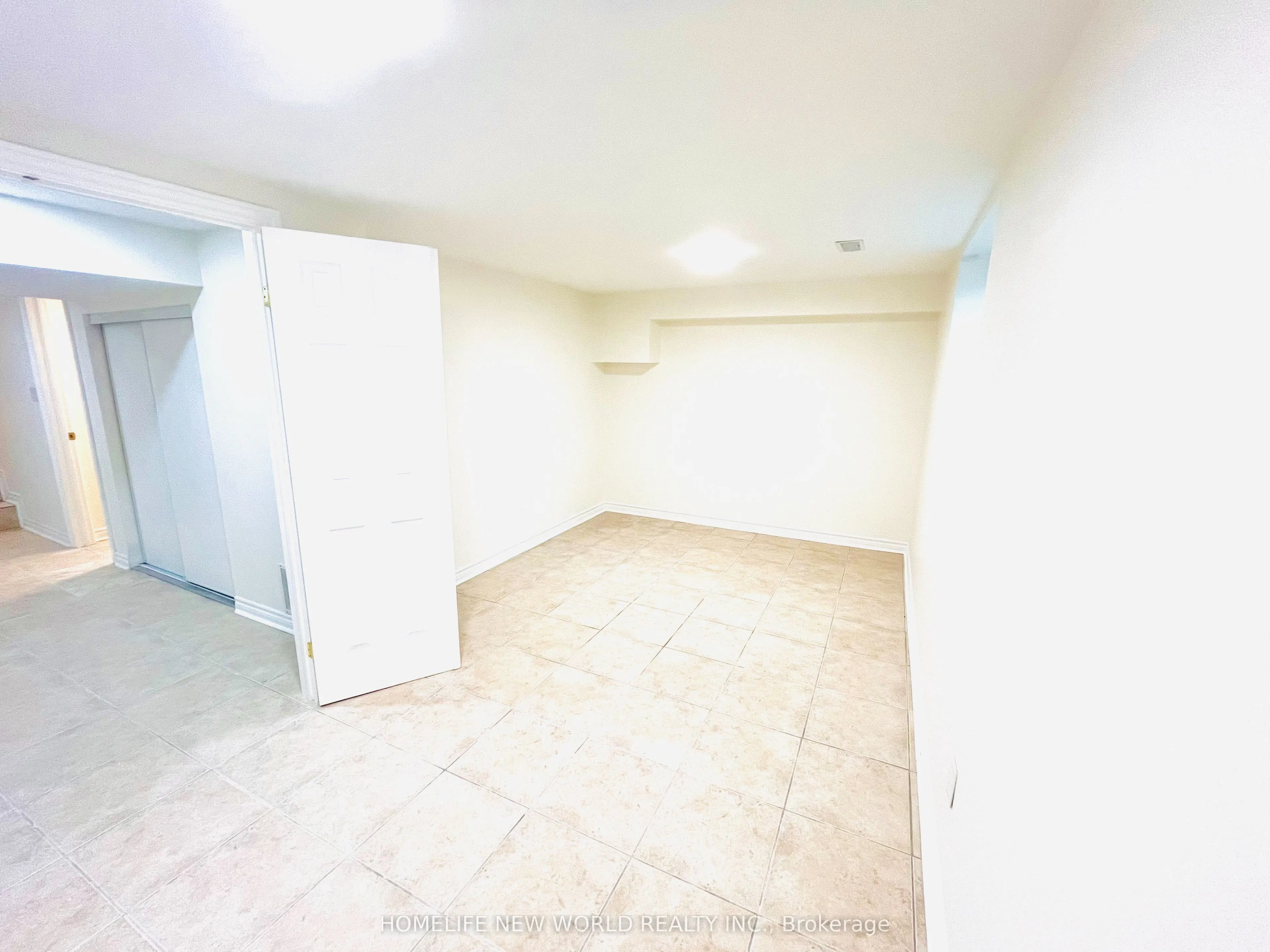 219 Dunview Avenue, #Bsmnt