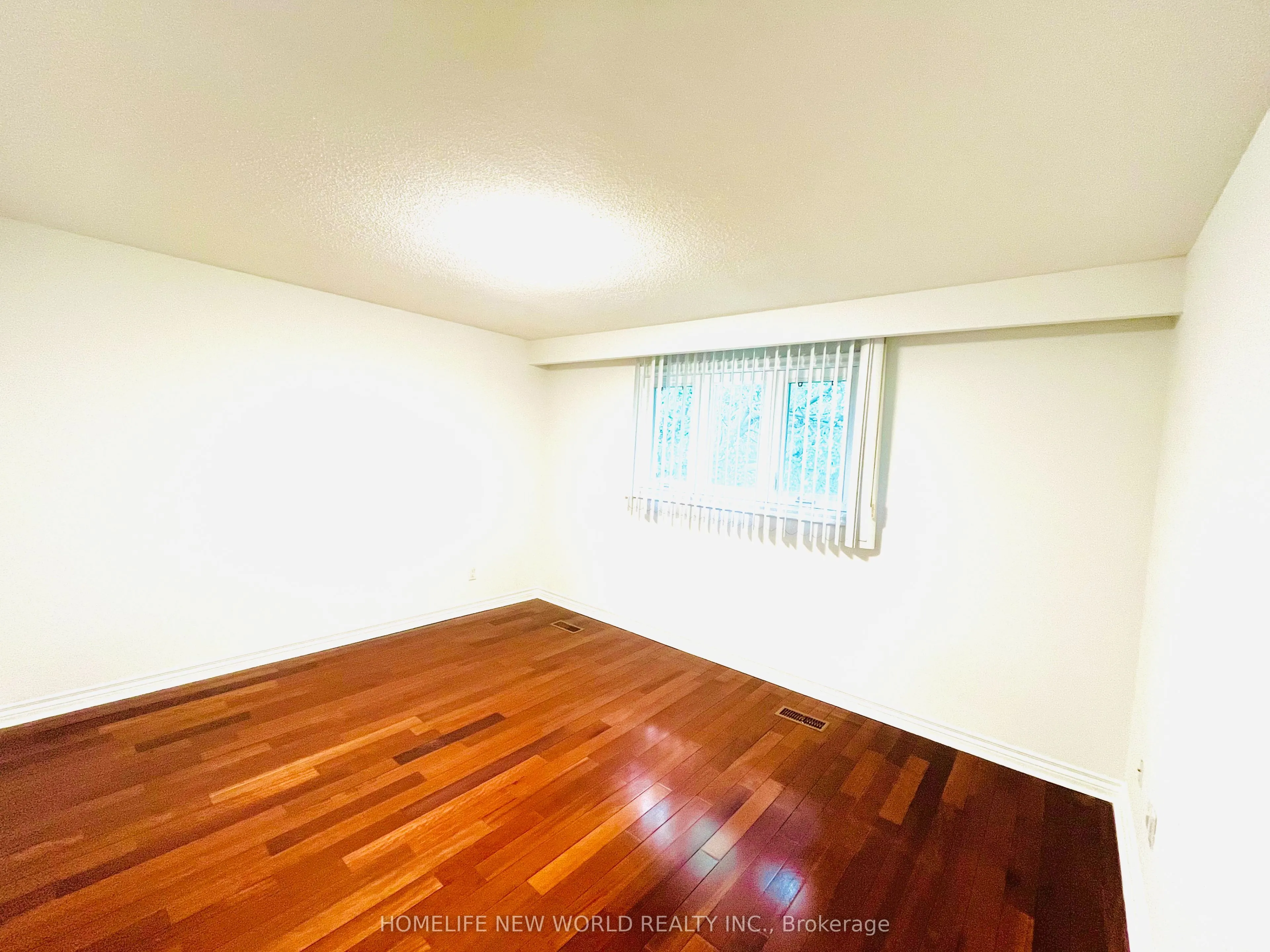 219 Dunview Avenue, #GROUND
