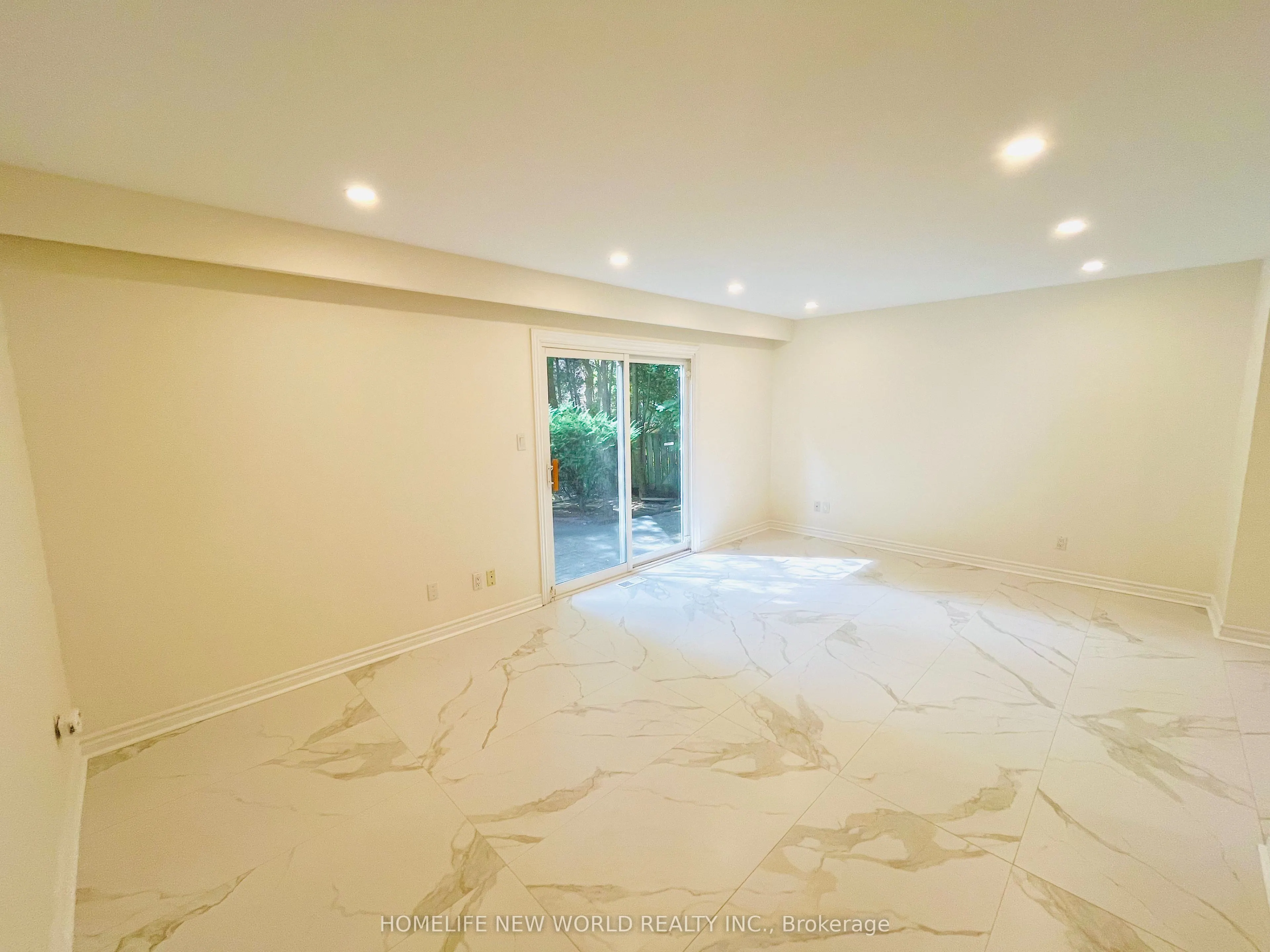219 Dunview Avenue, #GROUND